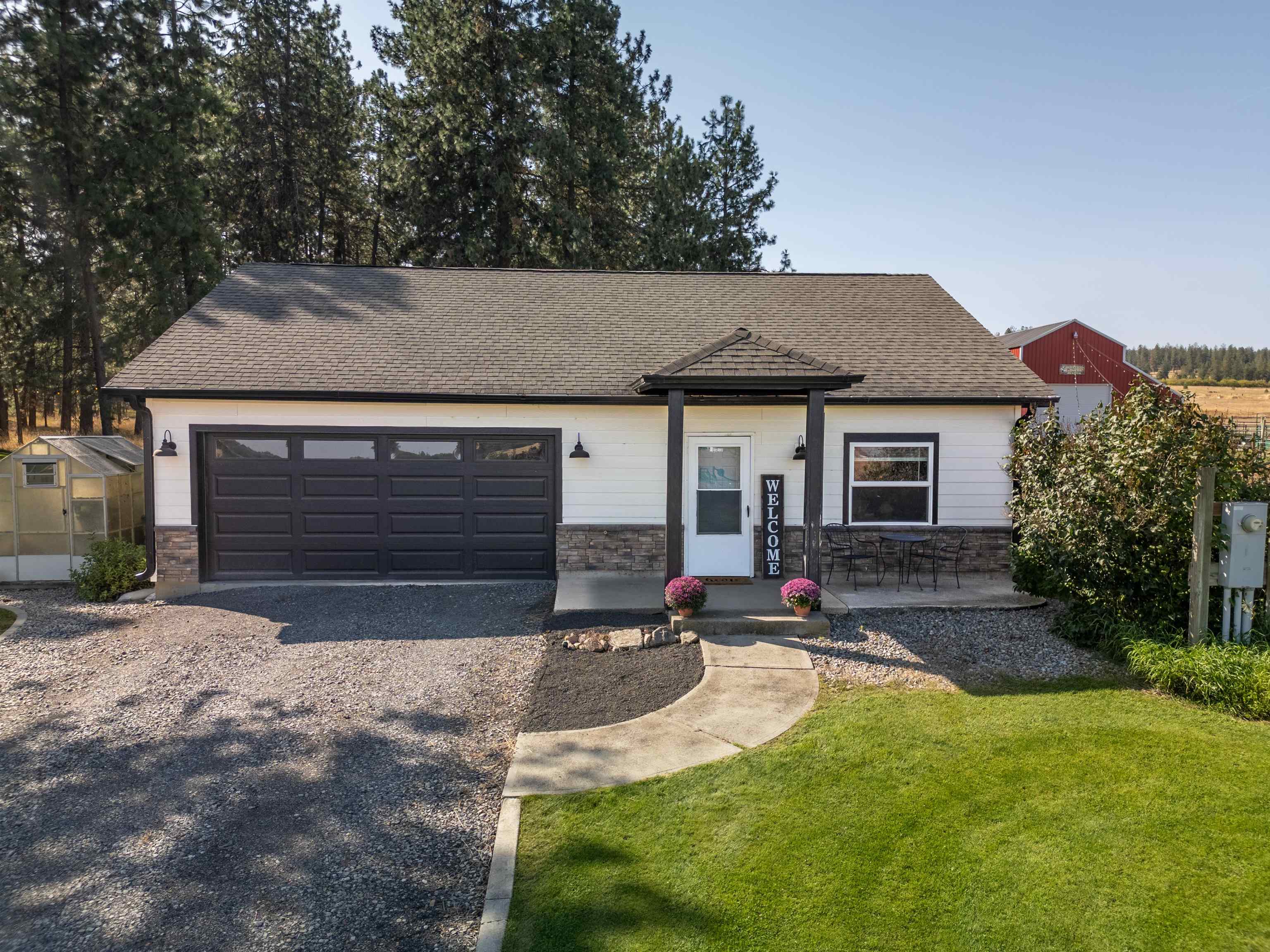 21411 N Spotted Rd - Photo 4