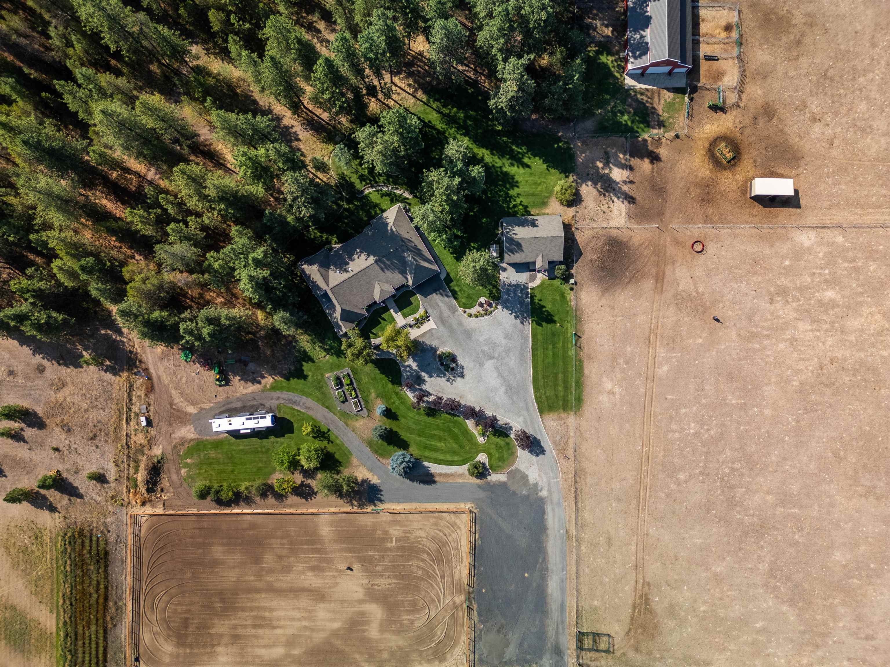 21411 N Spotted Rd - Photo 50