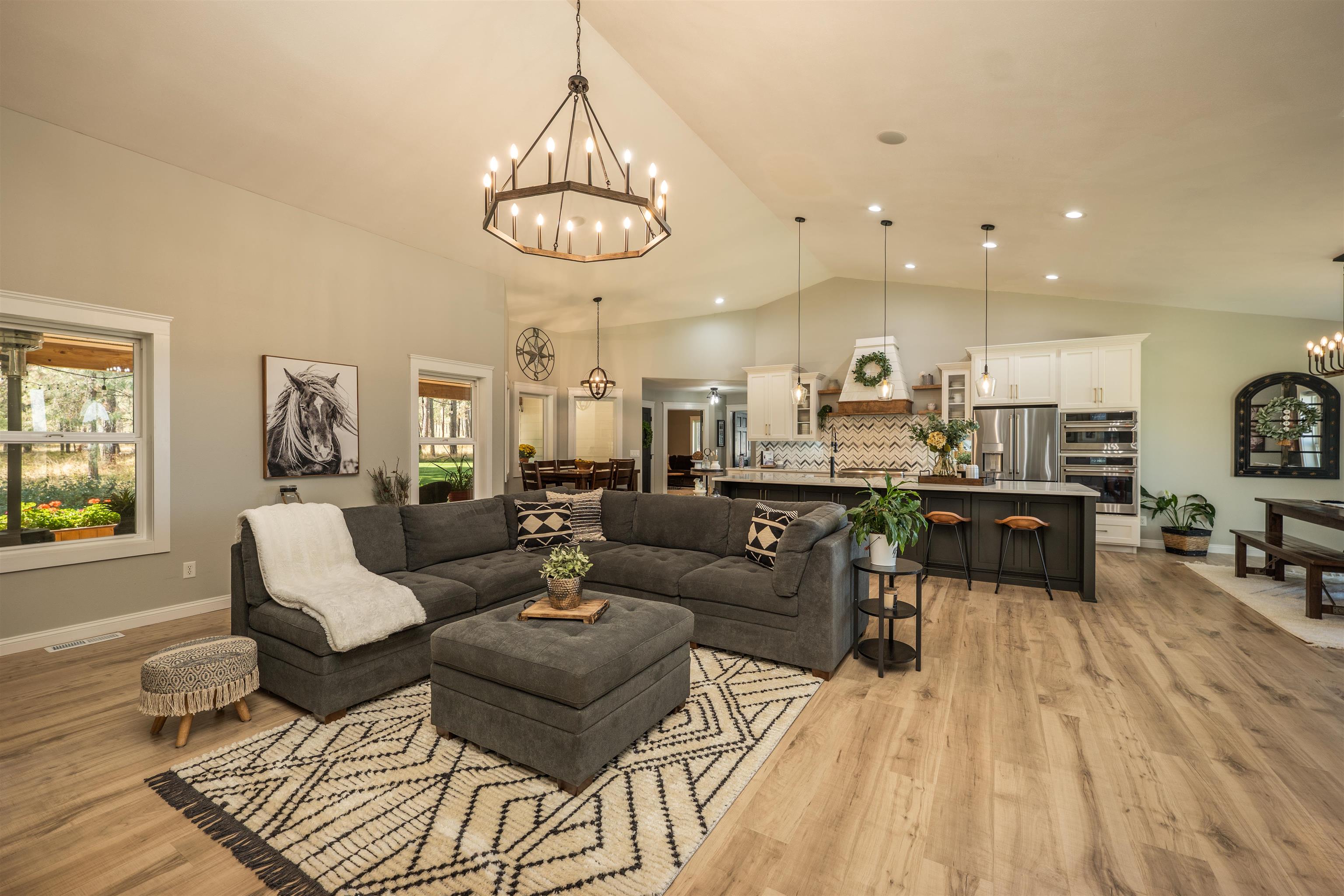 21411 N Spotted Rd - Photo 9