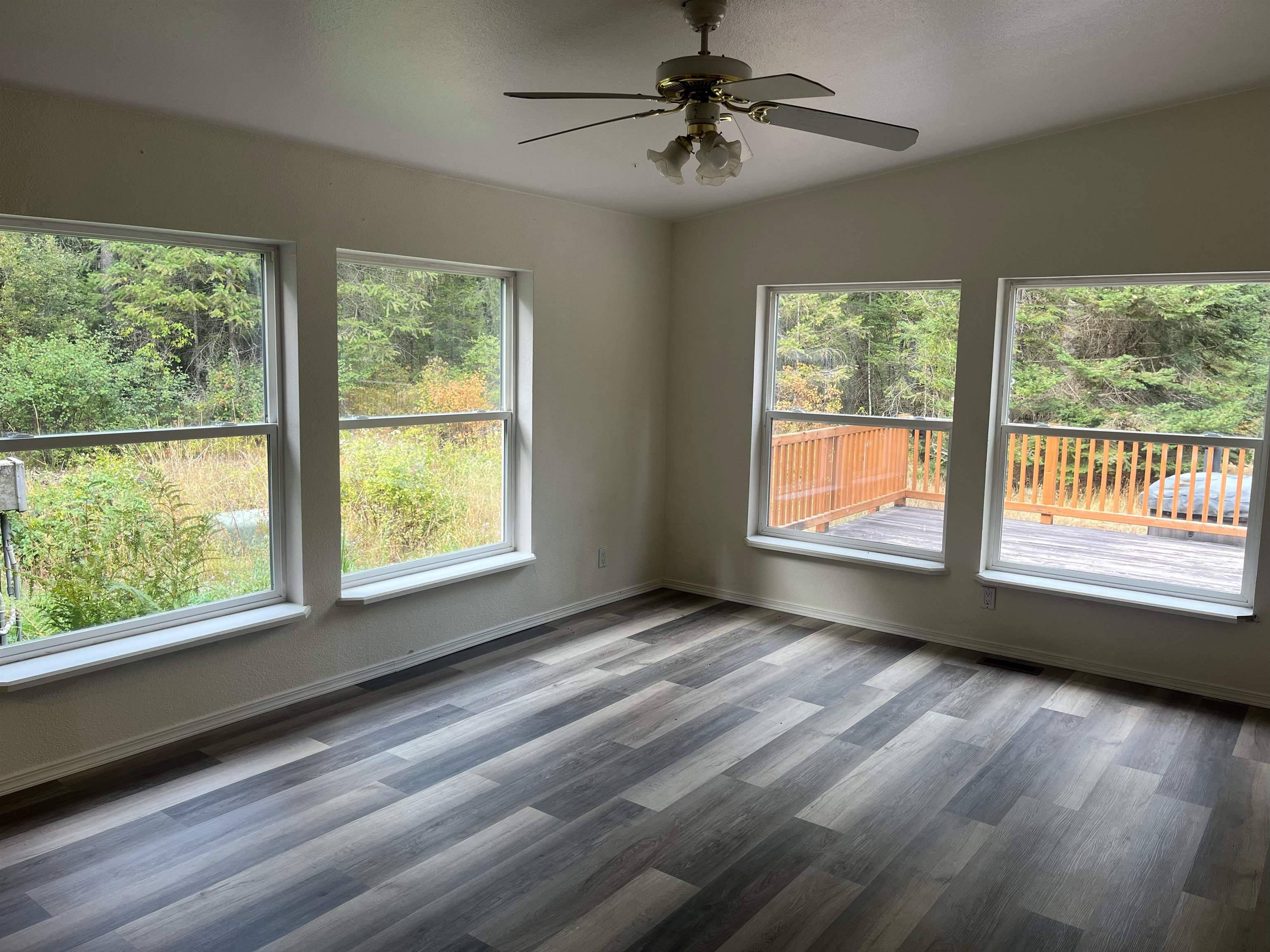 4087 Hesseltine Rd - Photo 4