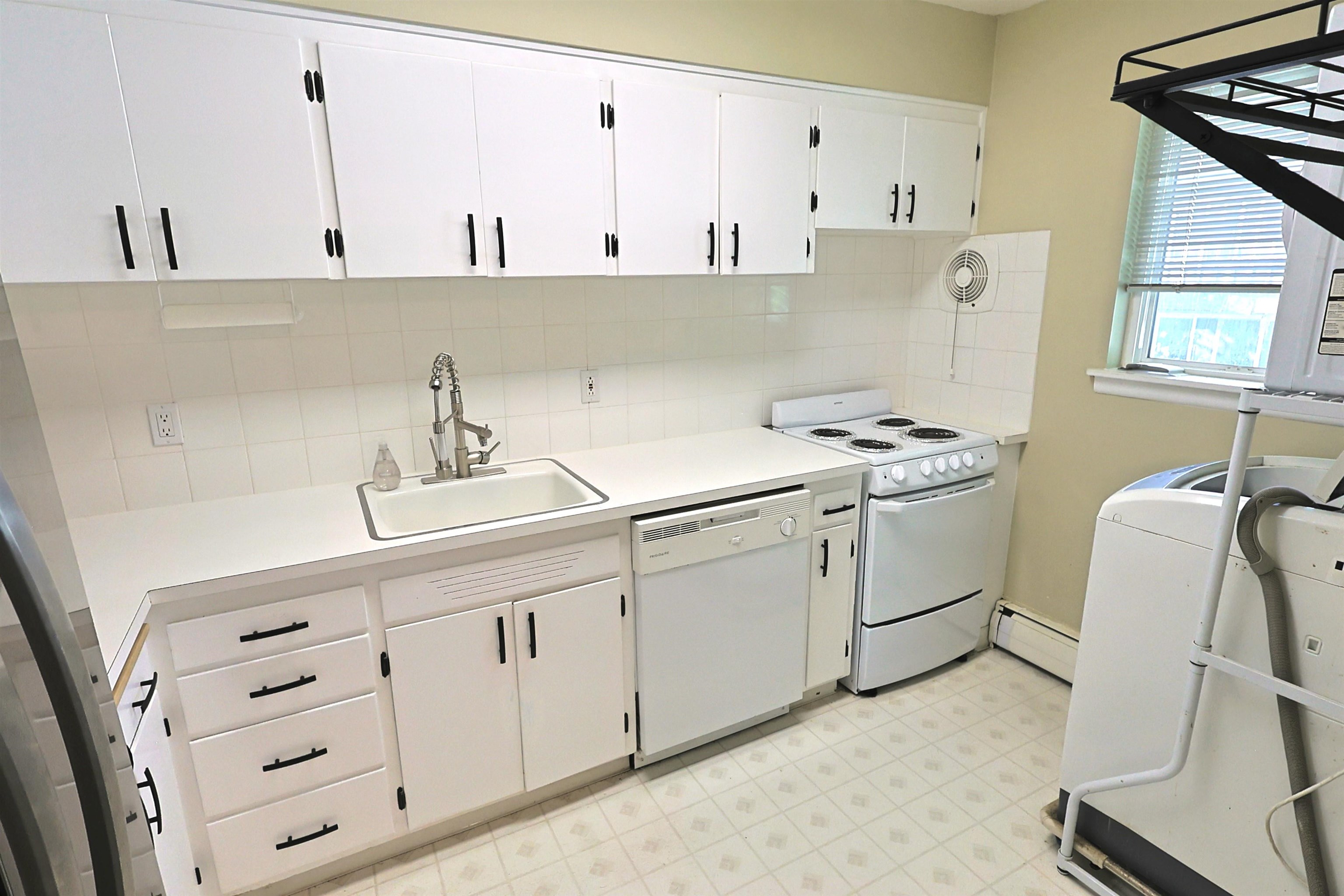 250 N RAYMOND Rd - Photo 25
