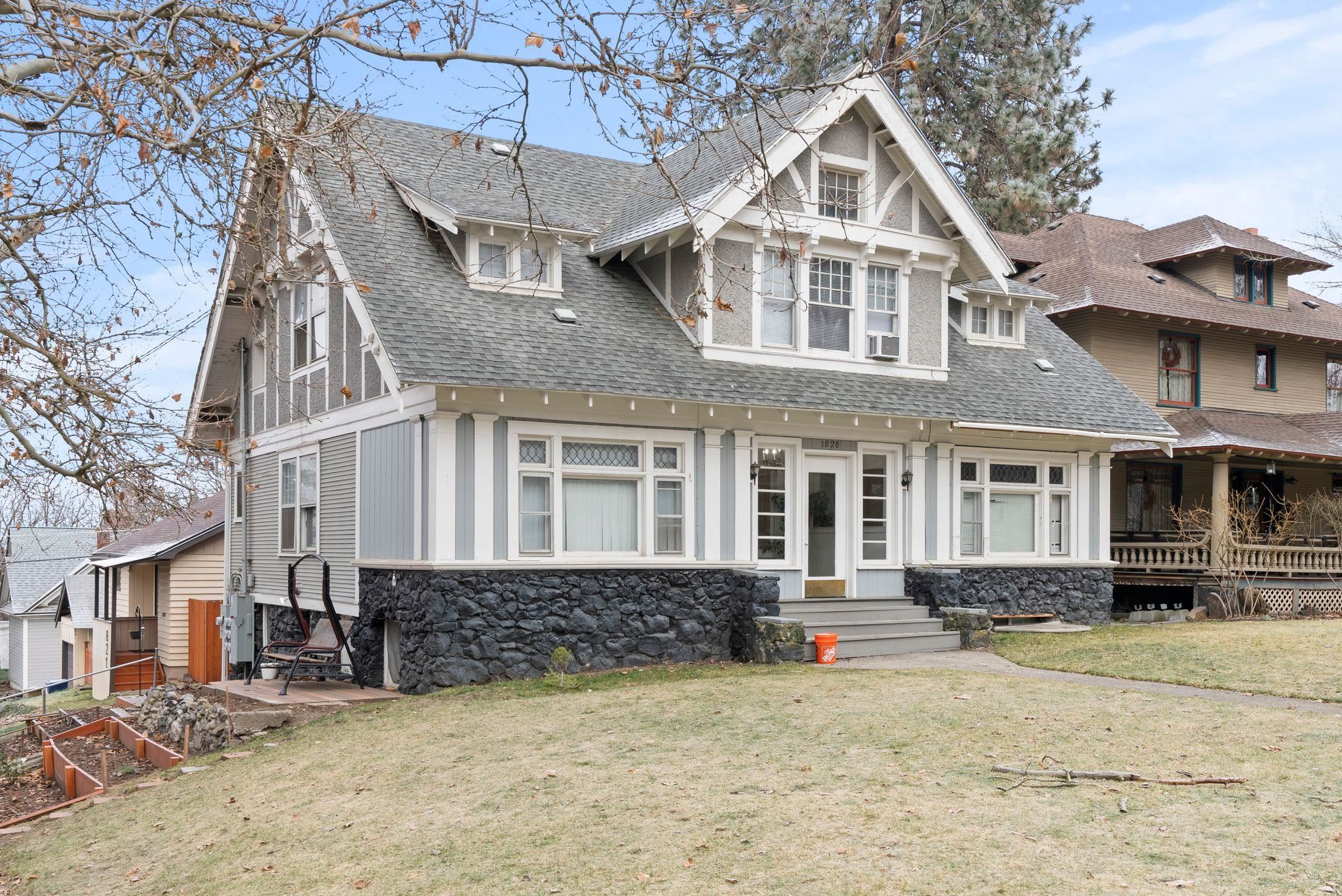 1828 W 9th Ave - Photo 2