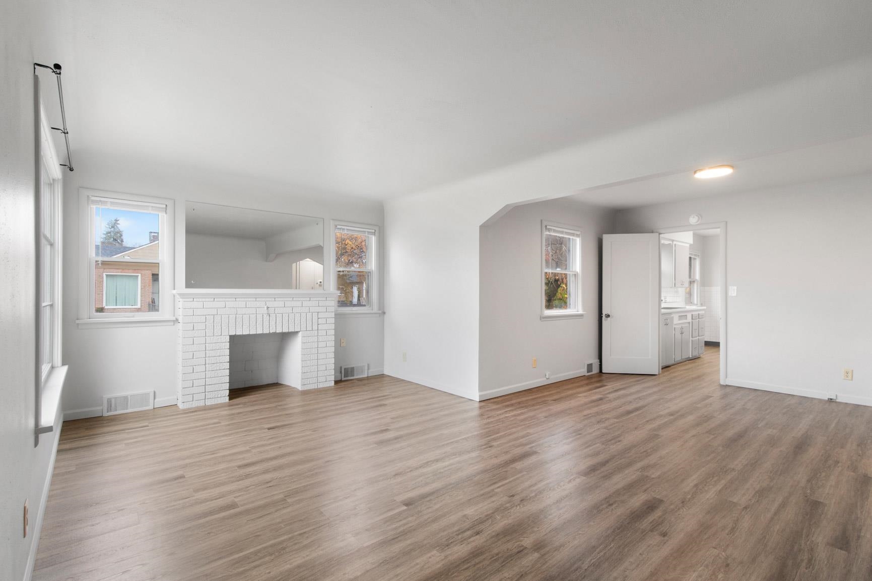 3928 N Cedar St - Photo 2