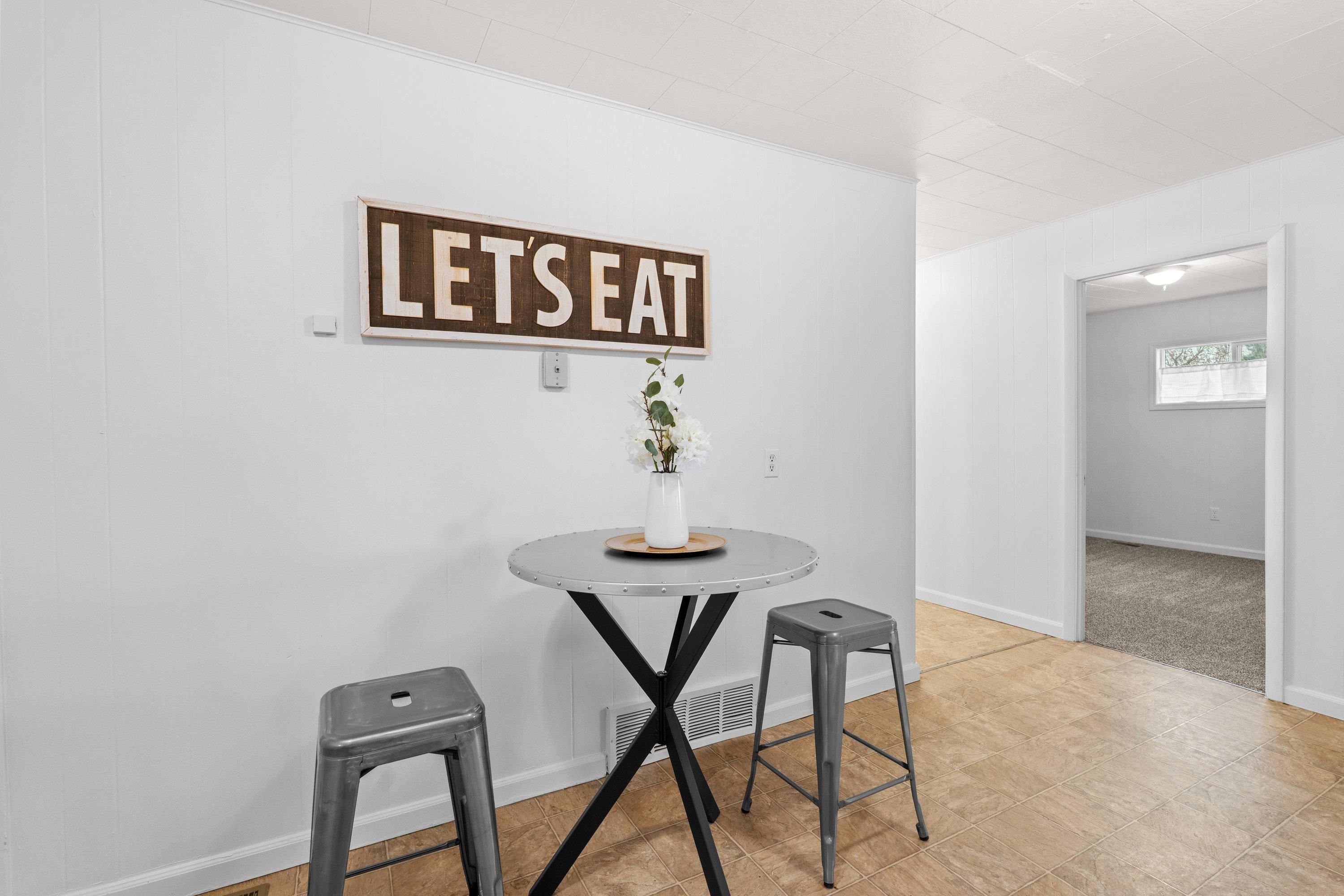 420 E Sanson Ave - Photo 9