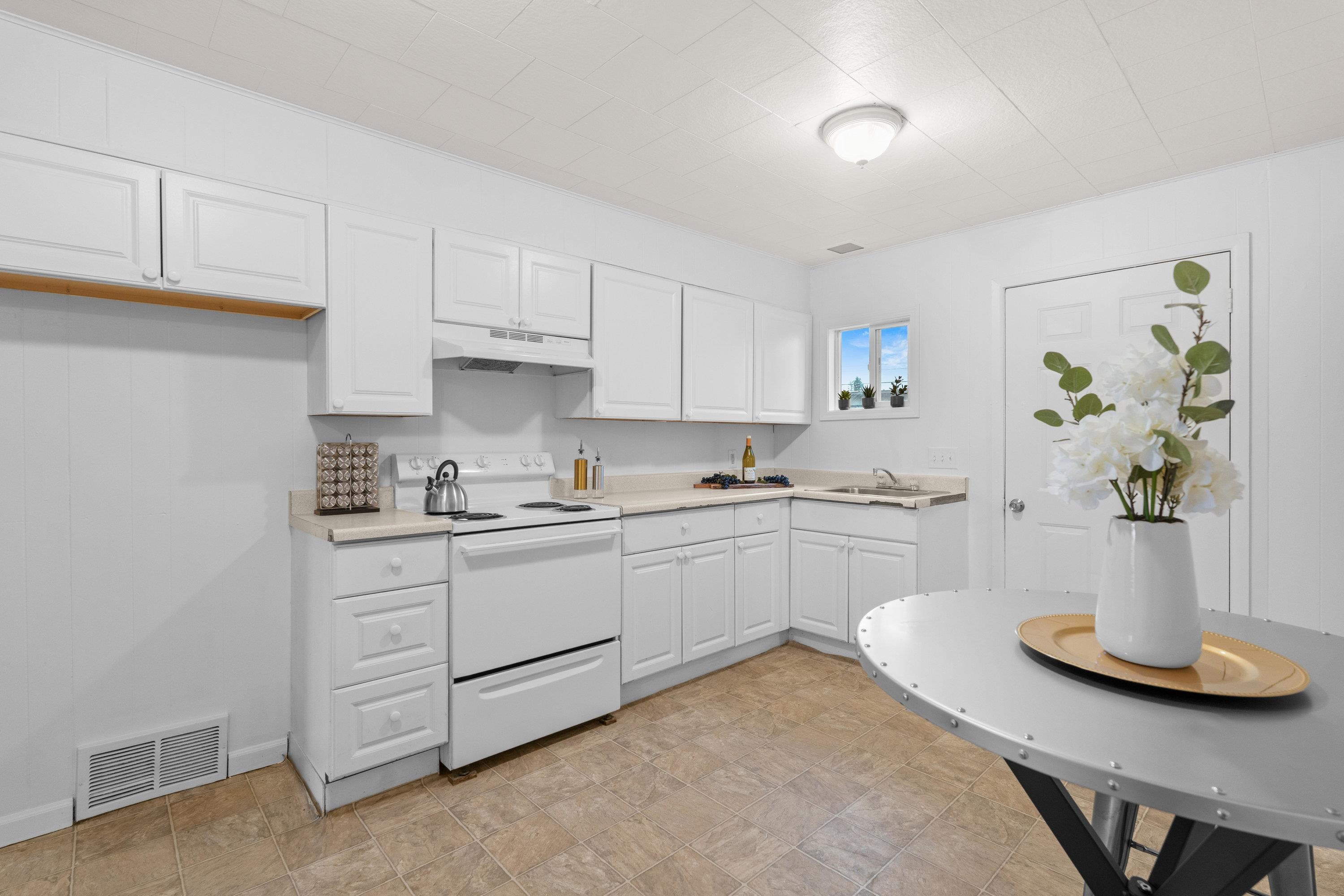 420 E Sanson Ave - Photo 10