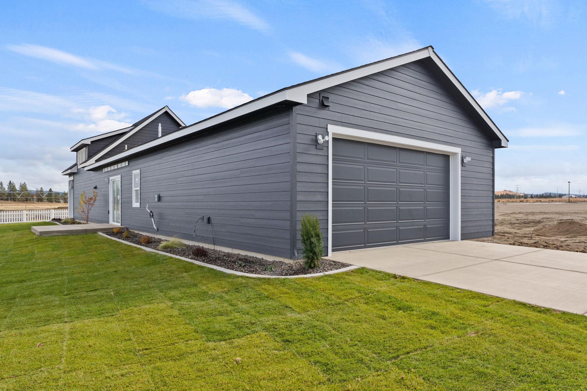 12169 N Dupont Dr - Photo 2
