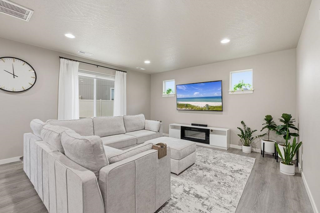 2046 W Parkway Ct - Photo 8