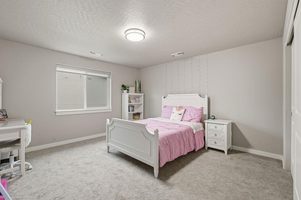 2046 W Parkway Ct - Photo 25