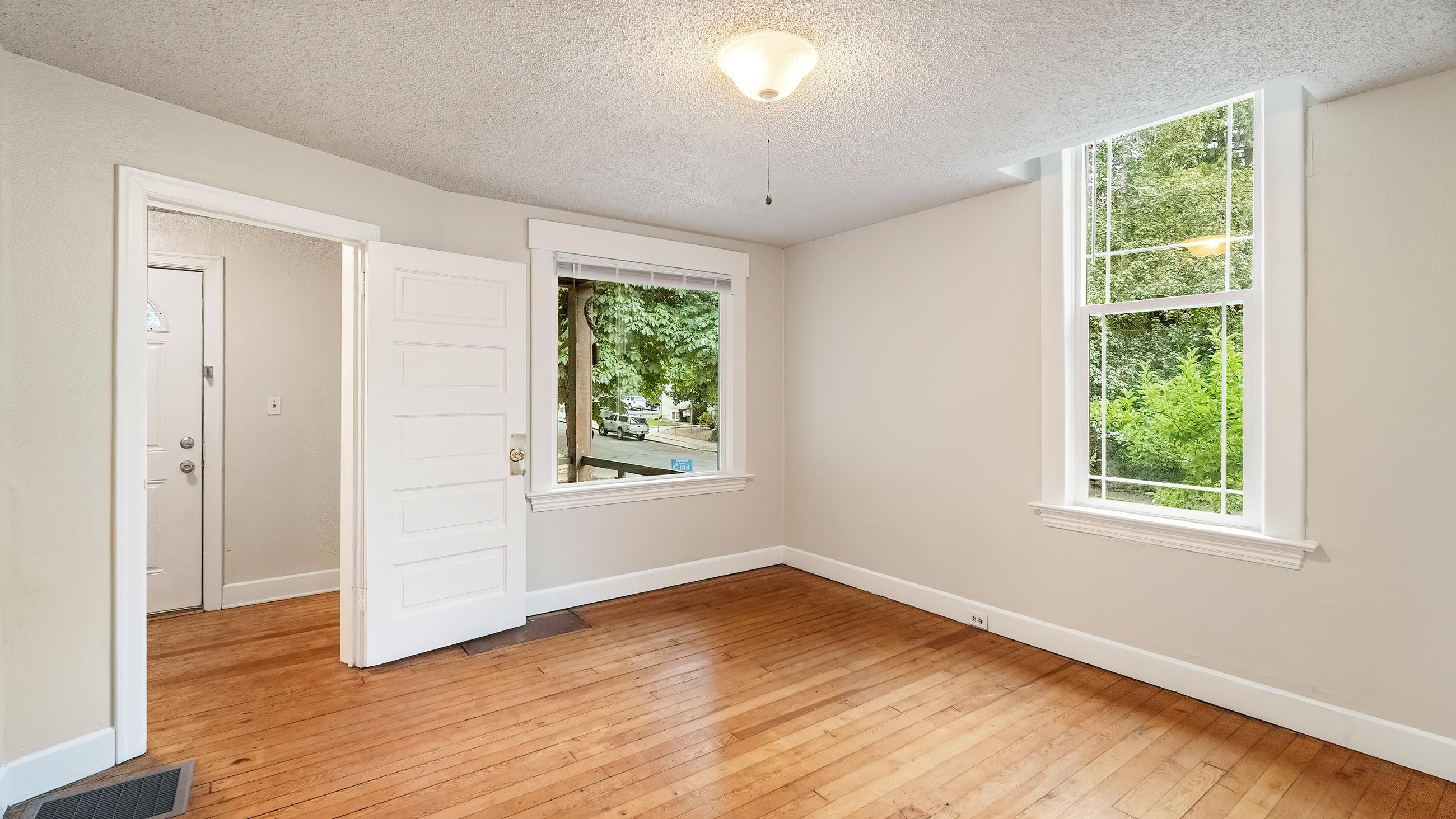 1130 W 11th Ave - Photo 6
