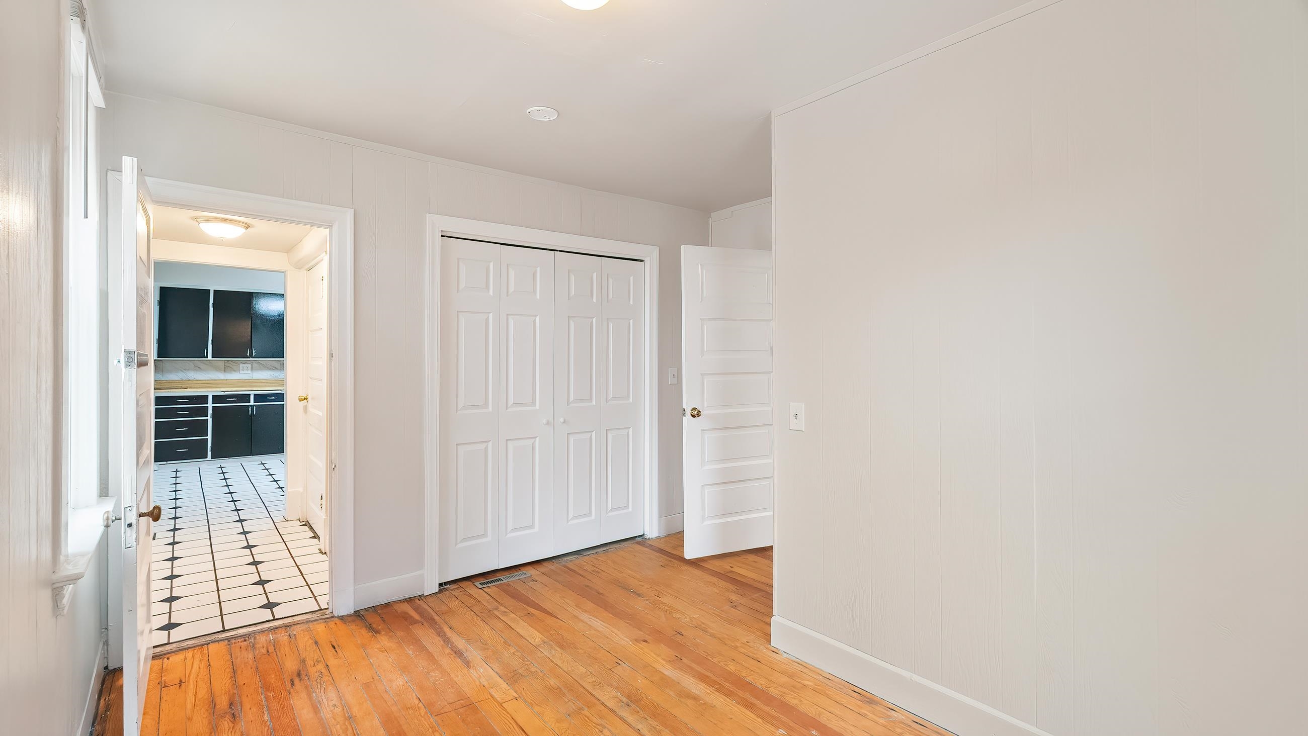 1130 W 11th Ave - Photo 8