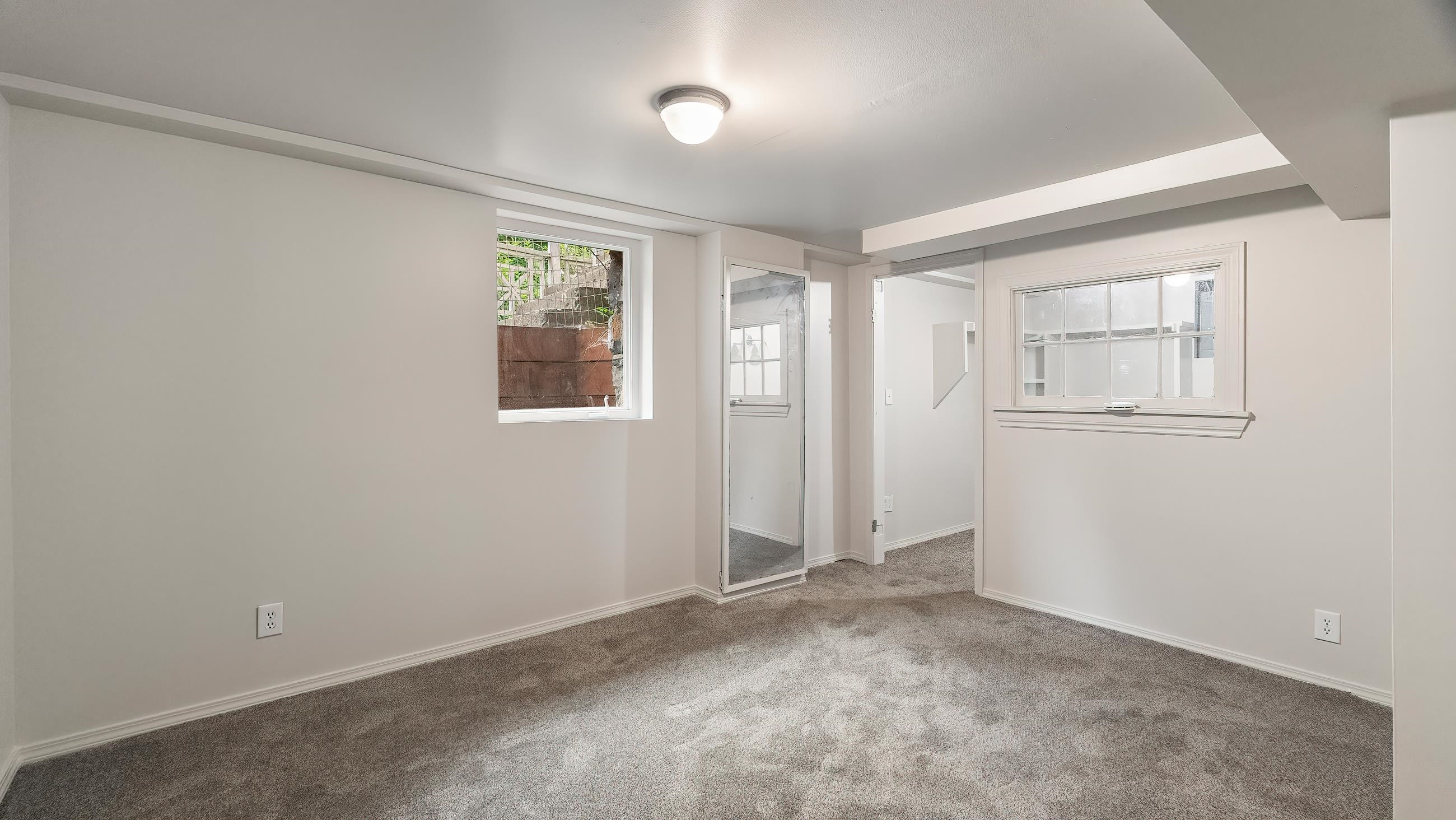 1130 W 11th Ave - Photo 10