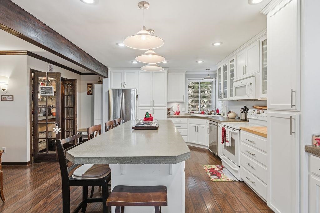 2211 N Houk Rd - Photo 21
