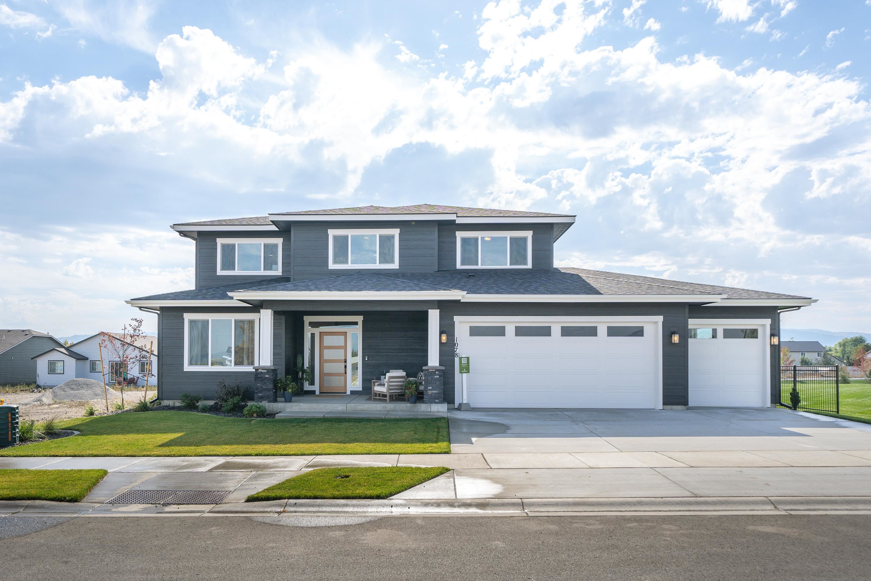 12145 N Montfort Ave - Photo 2