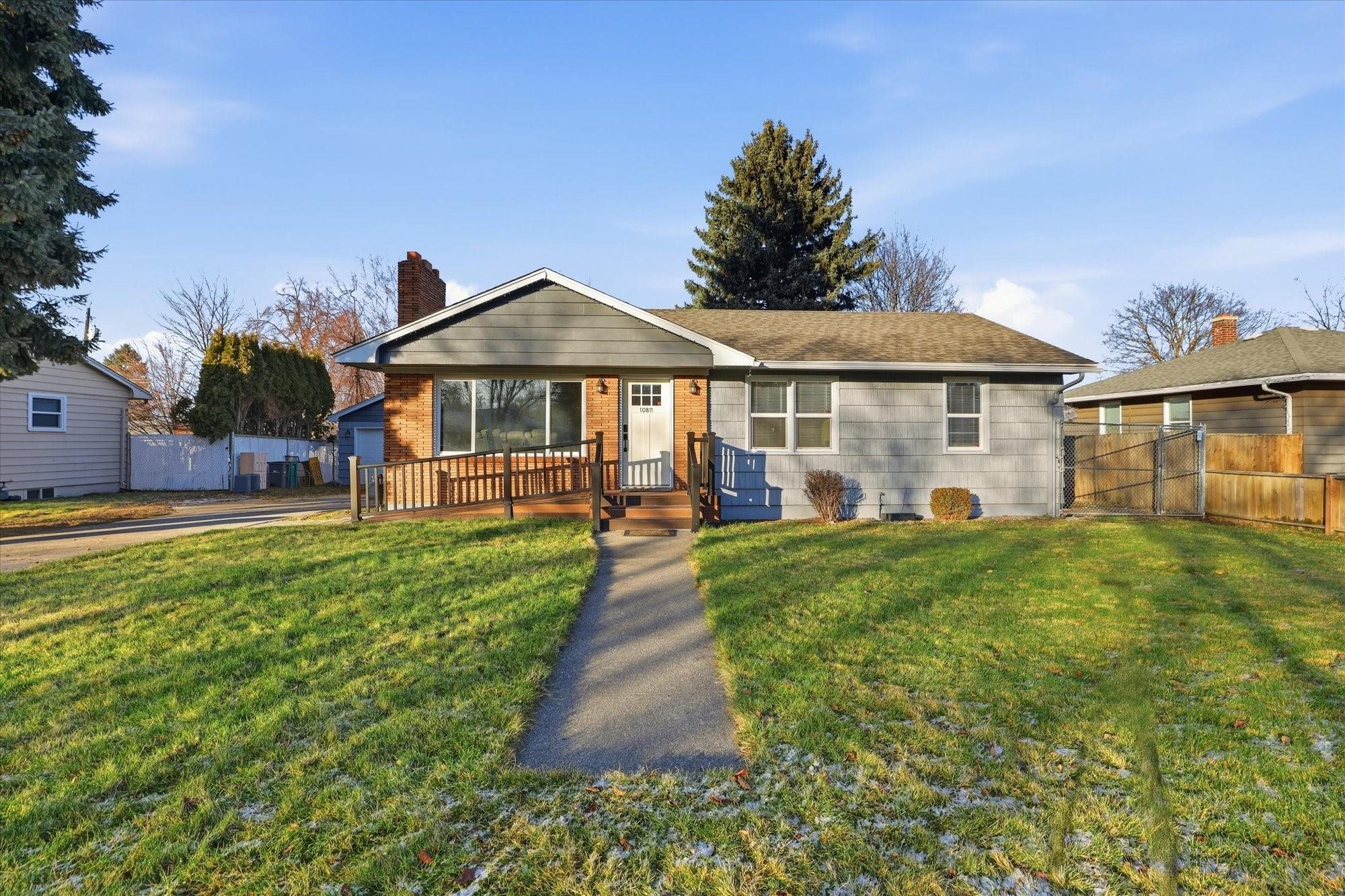 10811 E 7th Ave - Photo 32