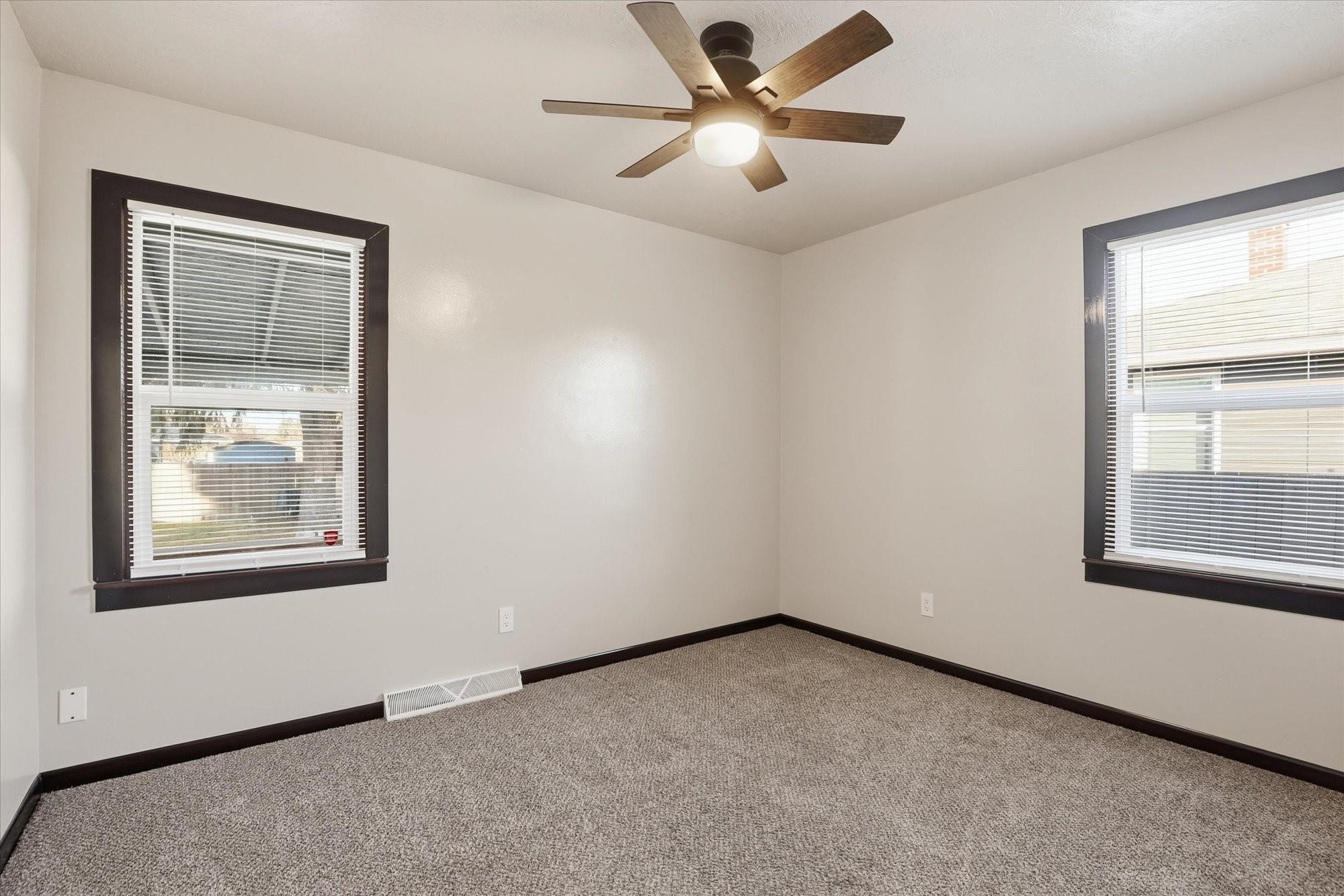 10811 E 7th Ave - Photo 12
