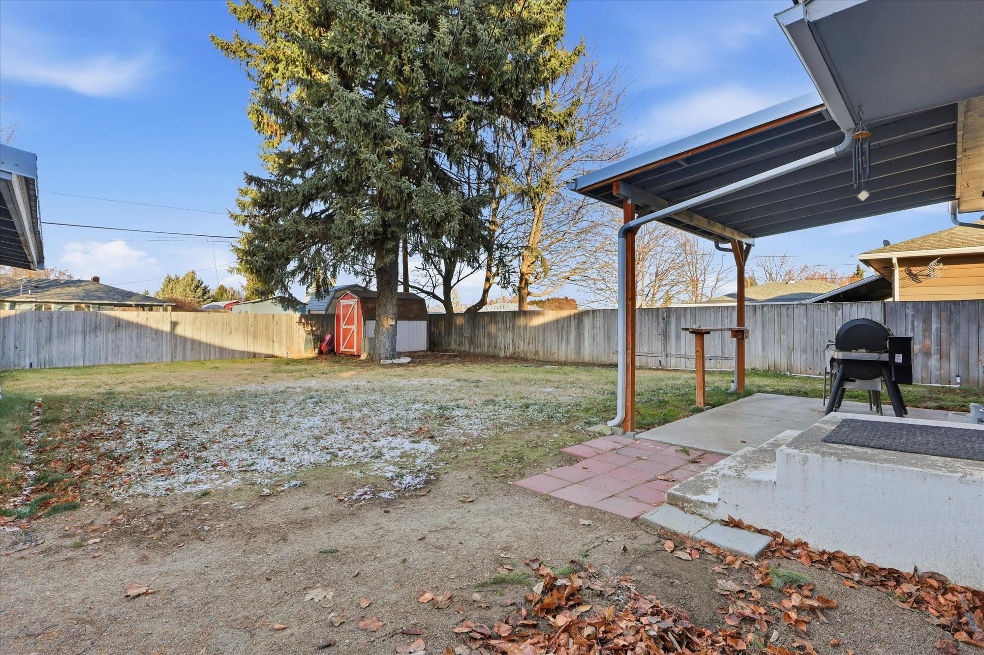 10811 E 7th Ave - Photo 26