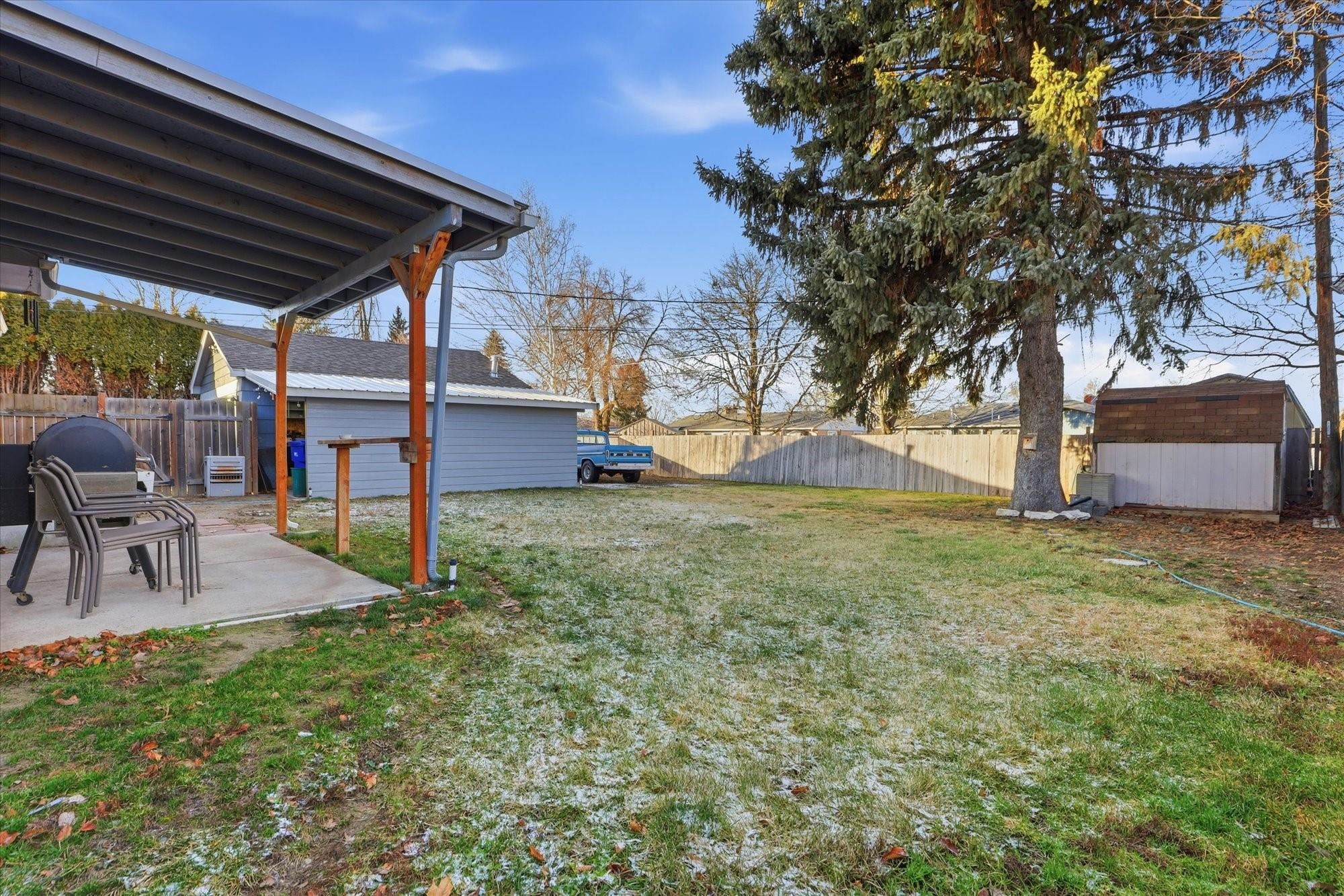 10811 E 7th Ave - Photo 27