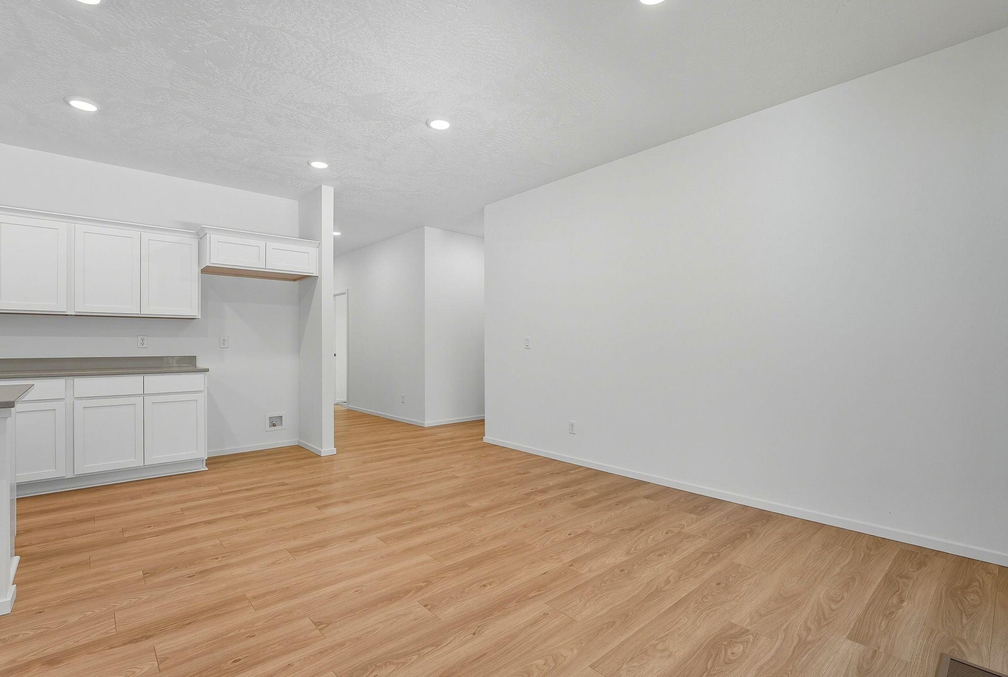 407 N ARCADIA Ave - Photo 8