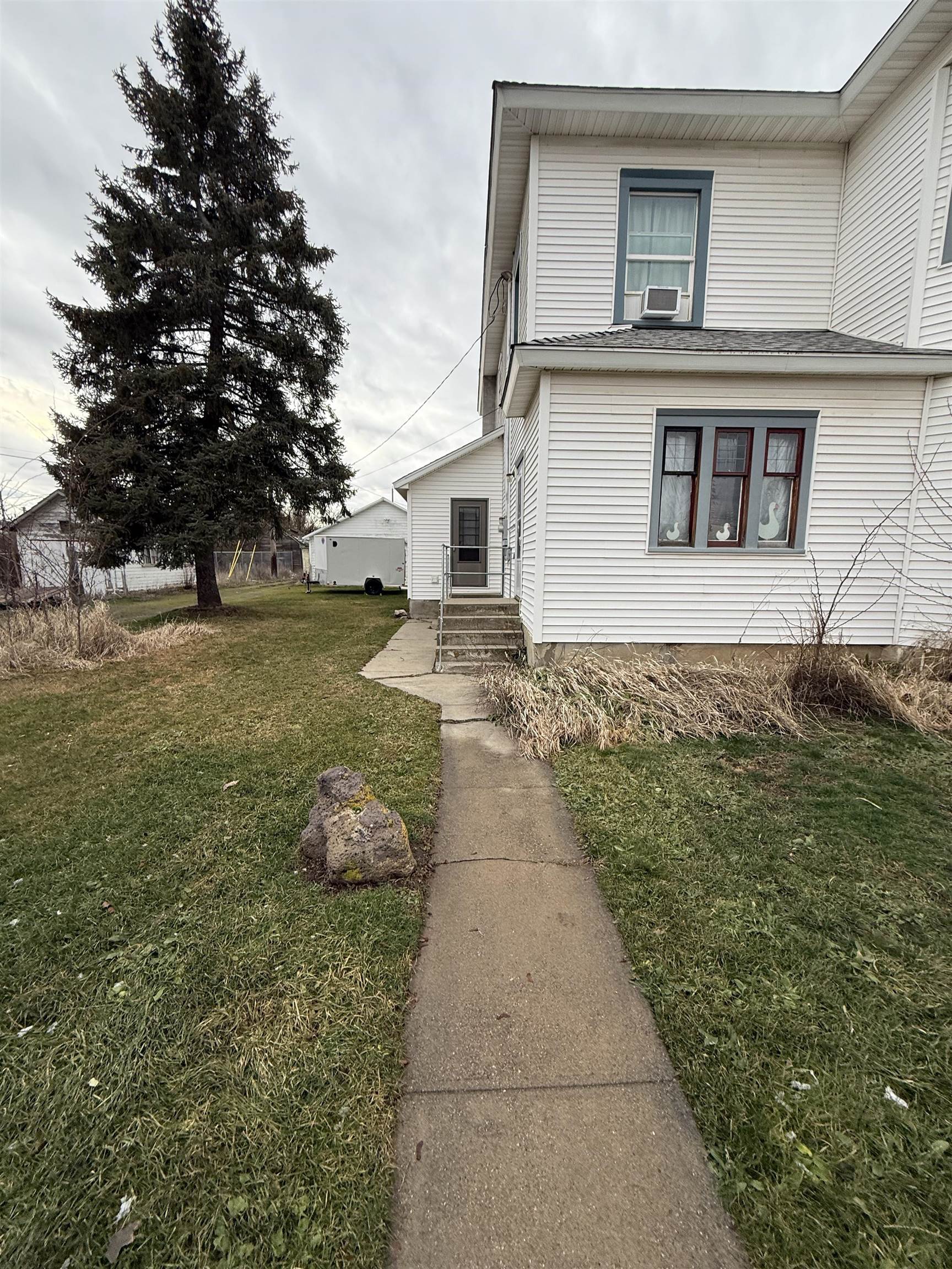 703 Washington St - Photo 5