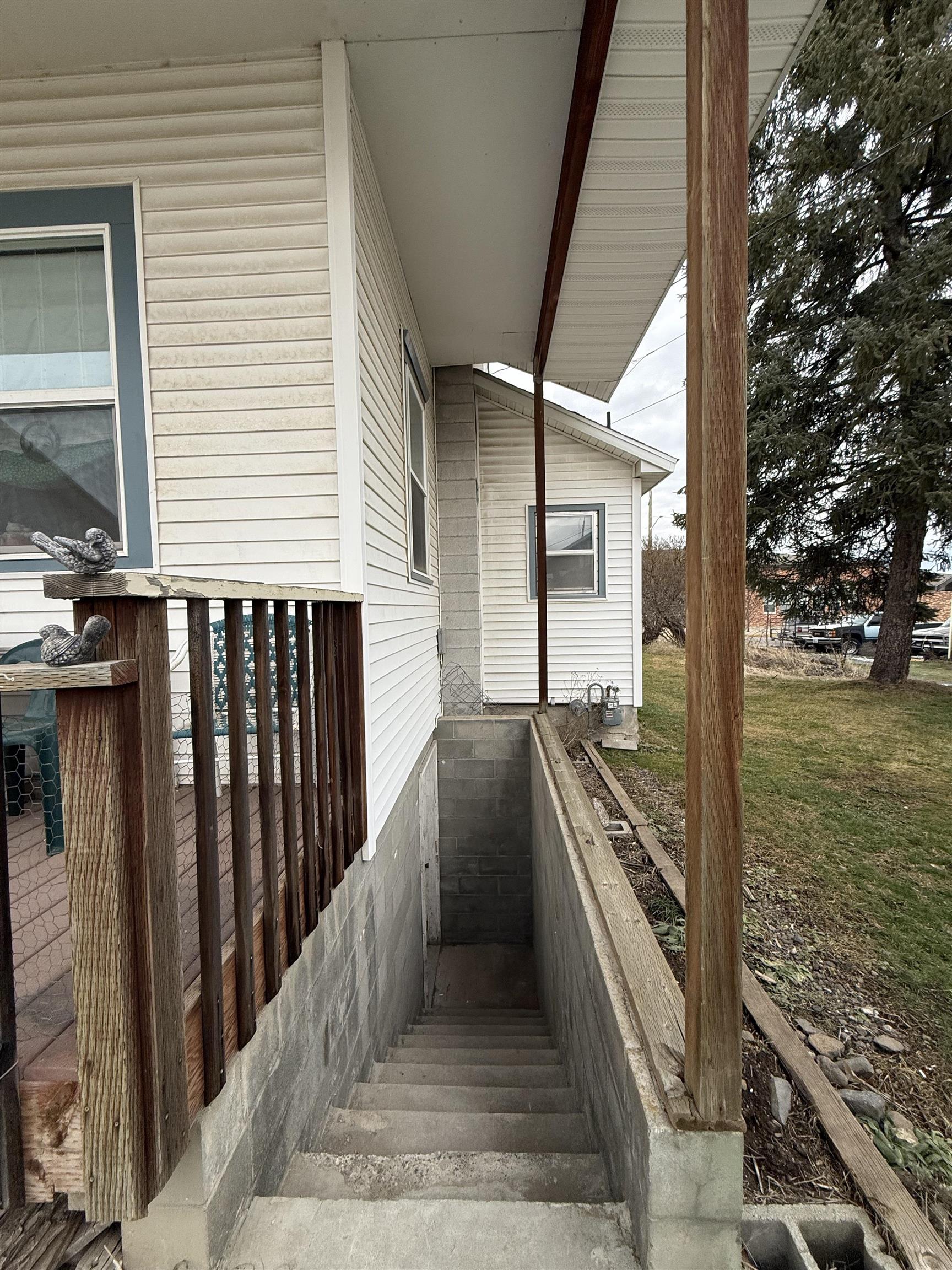 703 Washington St - Photo 6