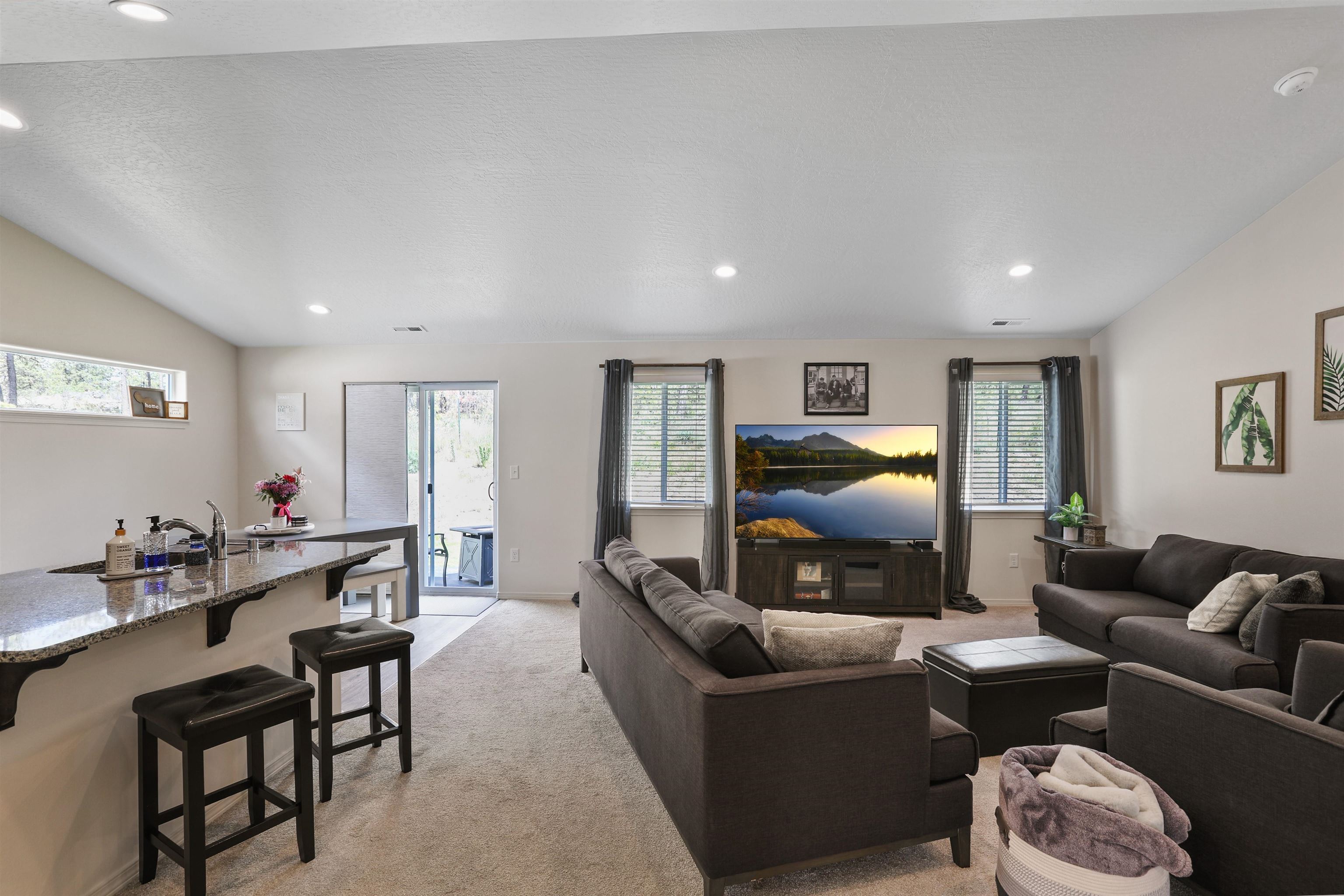 8604 W 8 Ave - Photo 4