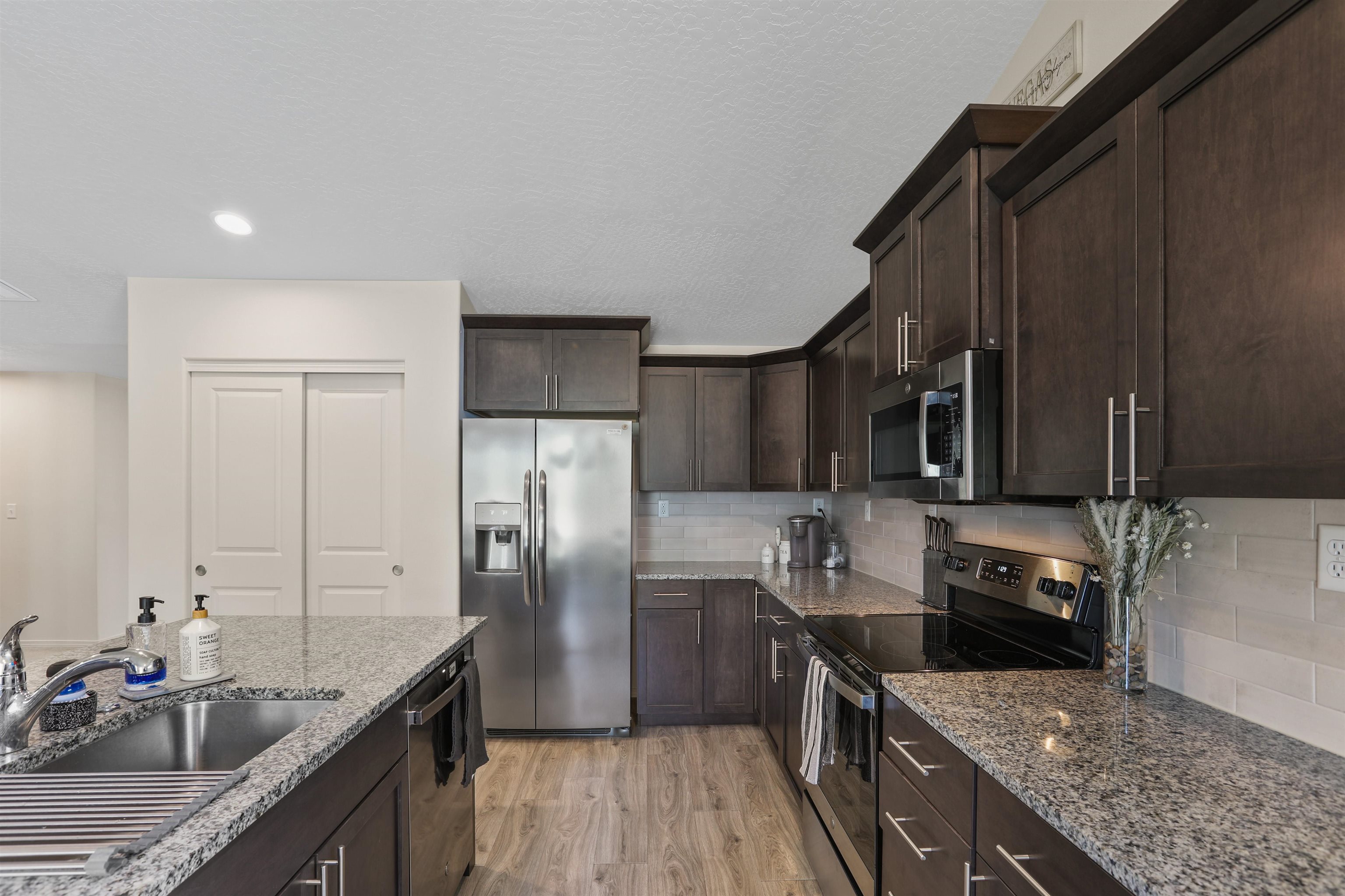 8604 W 8 Ave - Photo 11