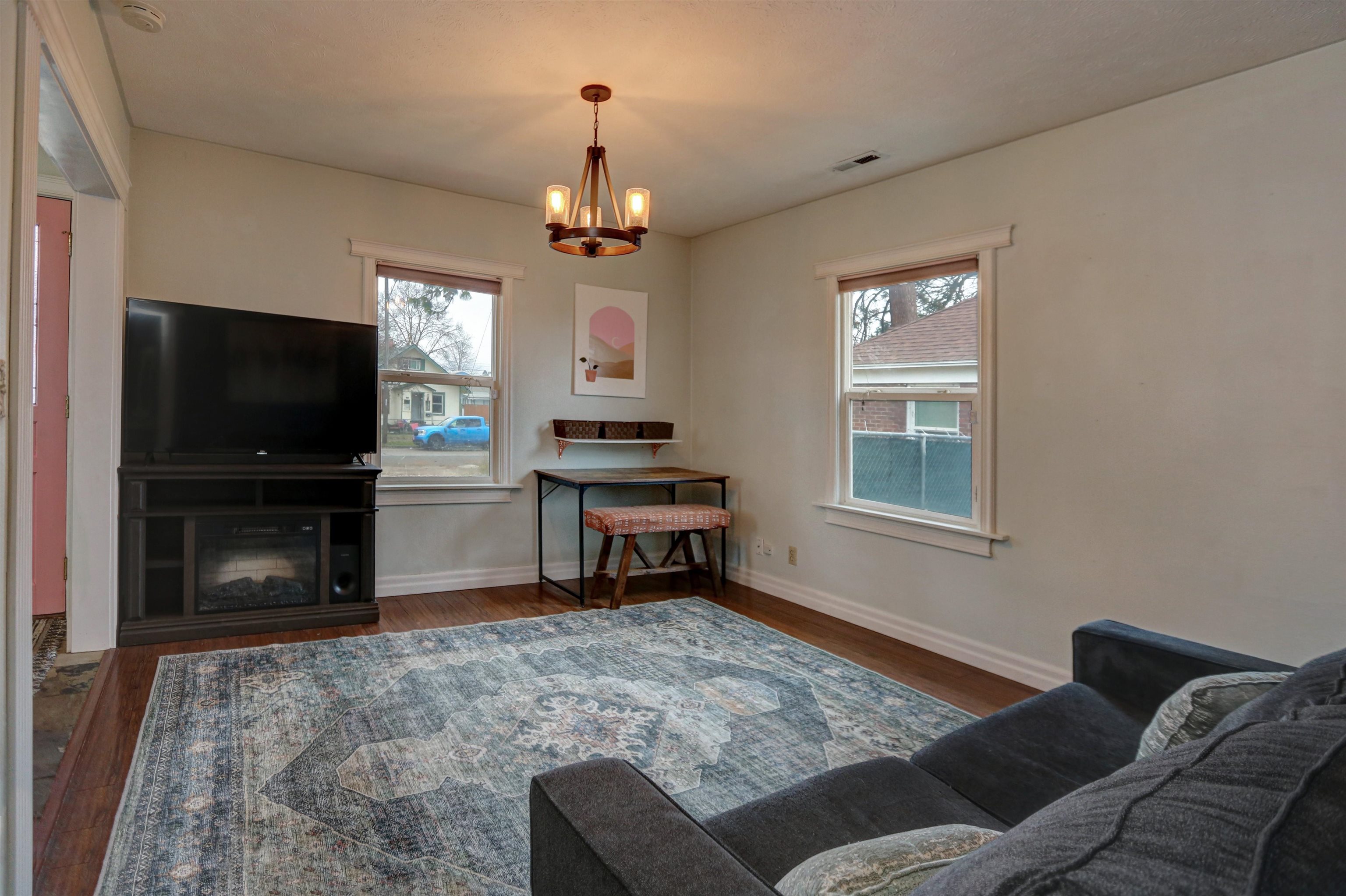 1027 E Wabash Ave - Photo 4