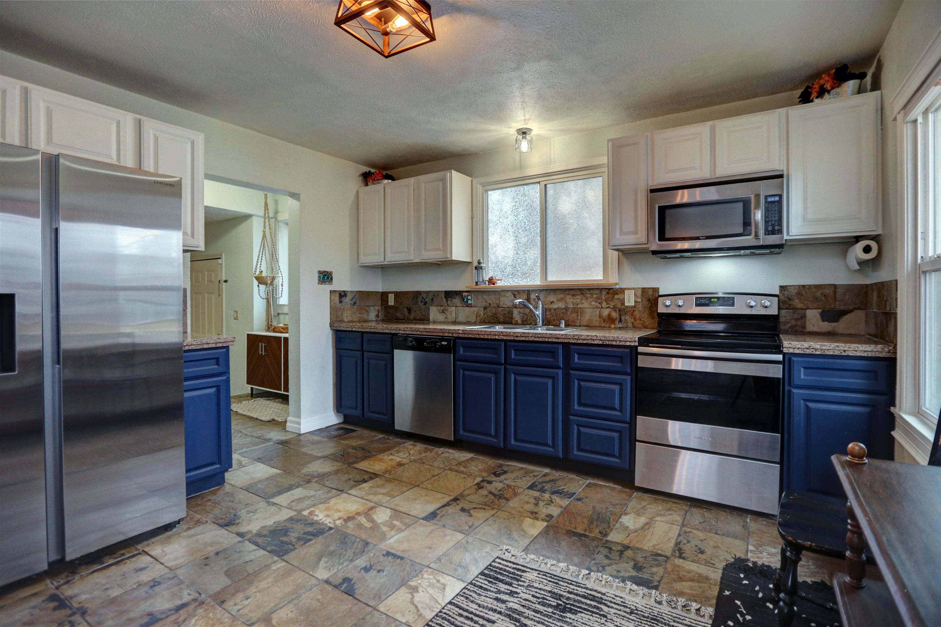 1027 E Wabash Ave - Photo 7