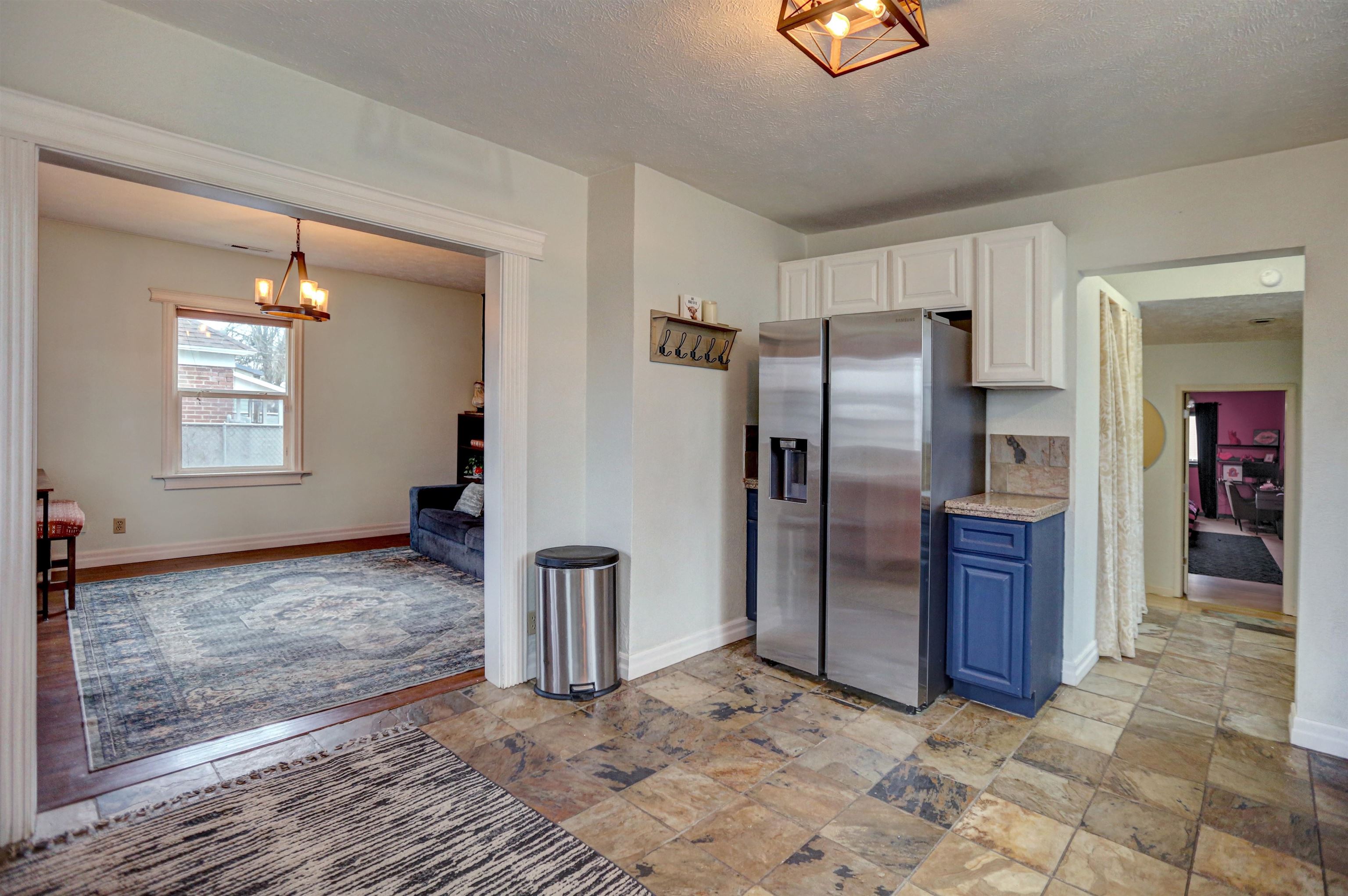 1027 E Wabash Ave - Photo 8