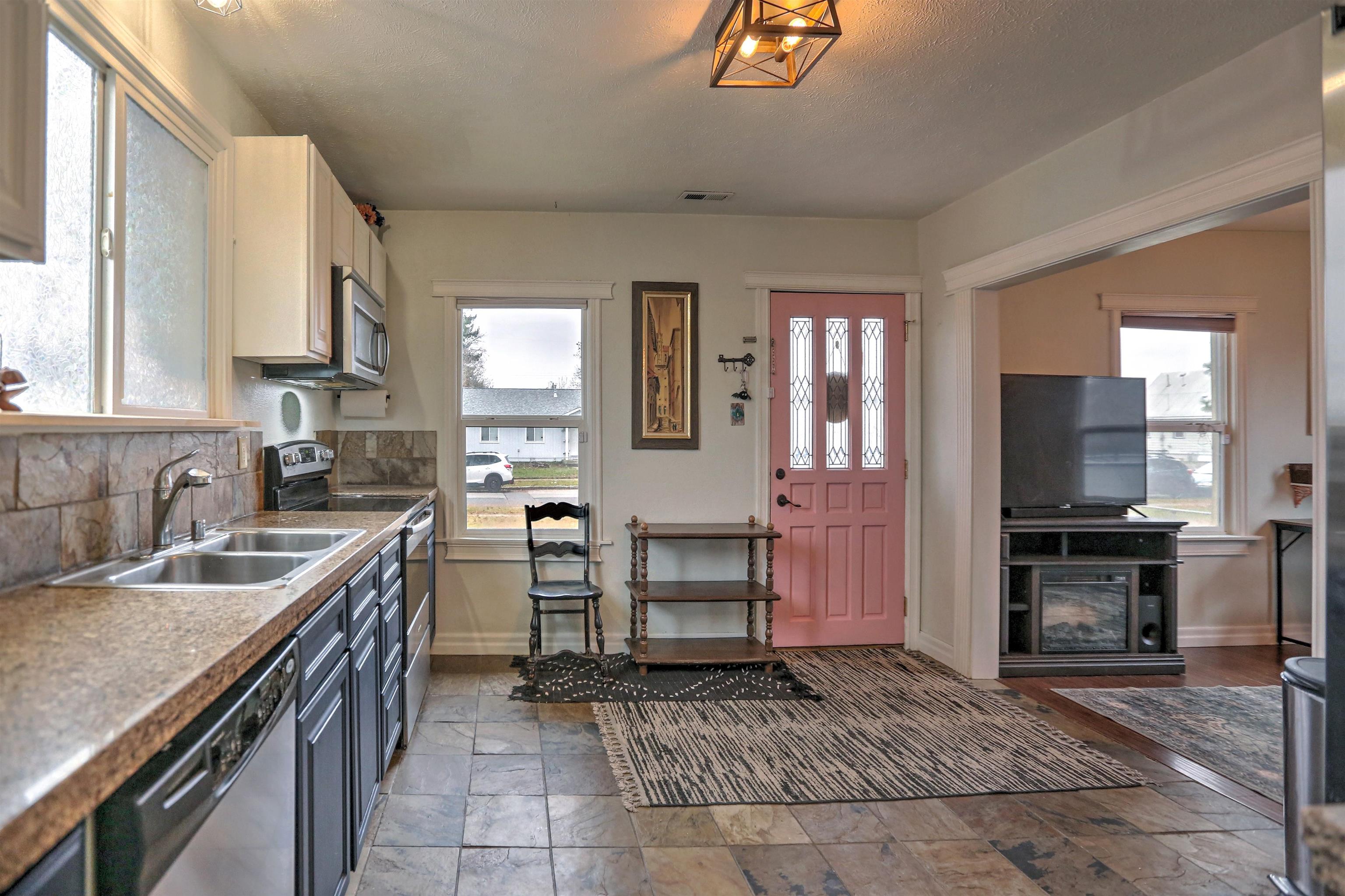 1027 E Wabash Ave - Photo 9