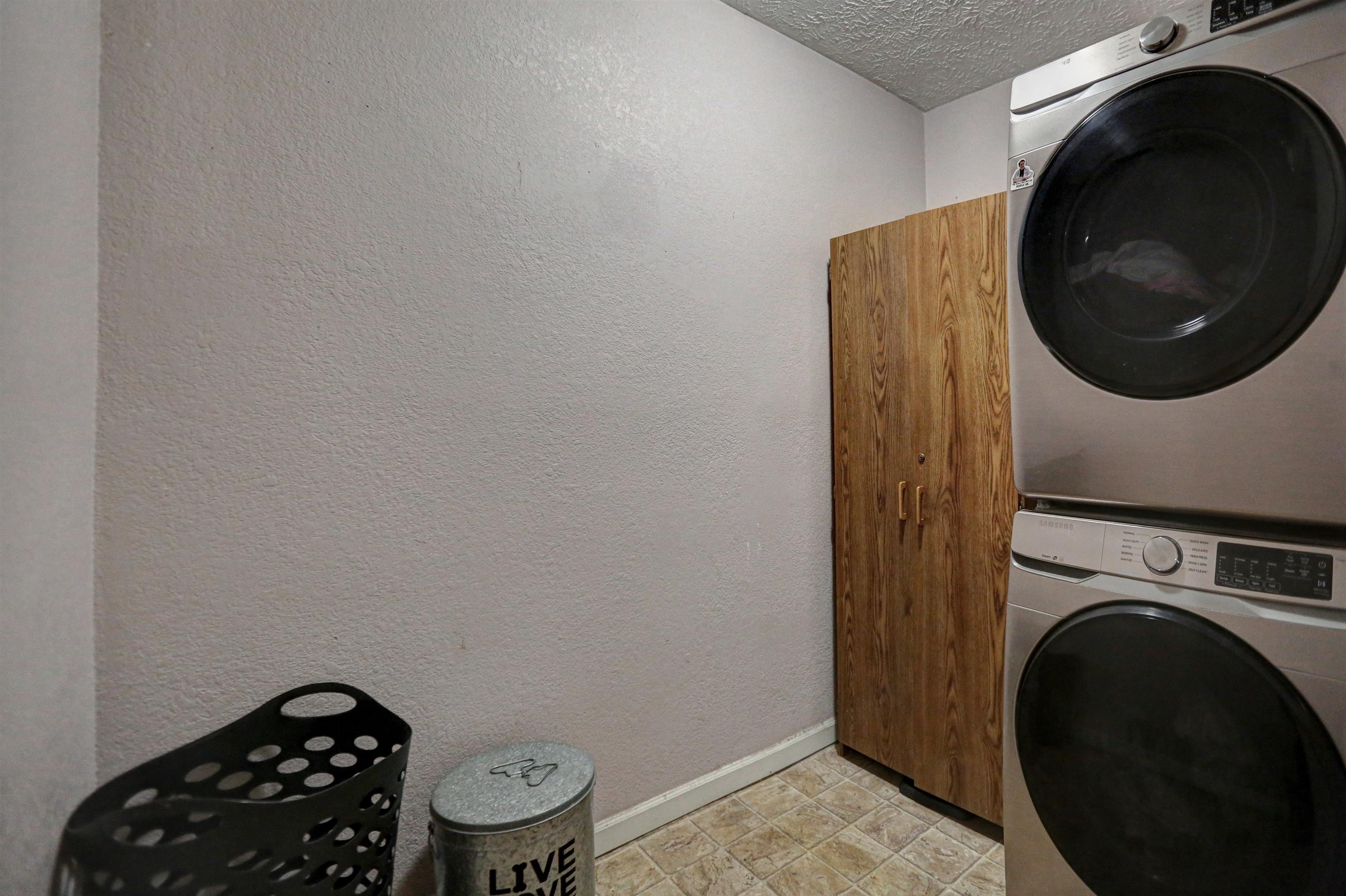 1027 E Wabash Ave - Photo 17