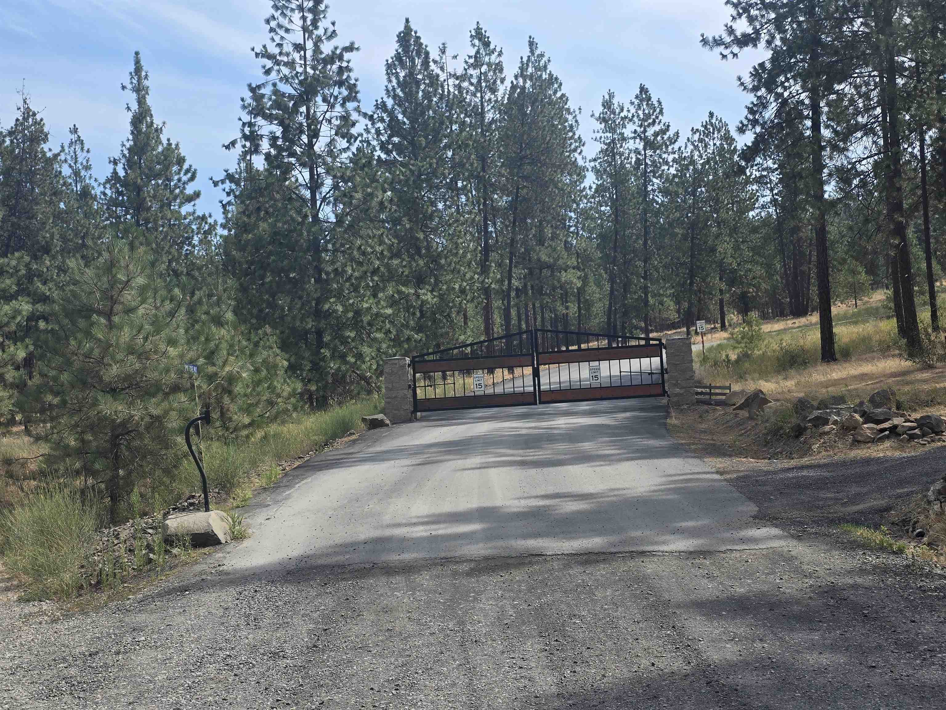 XX Pine Ridge Way - Photo 4