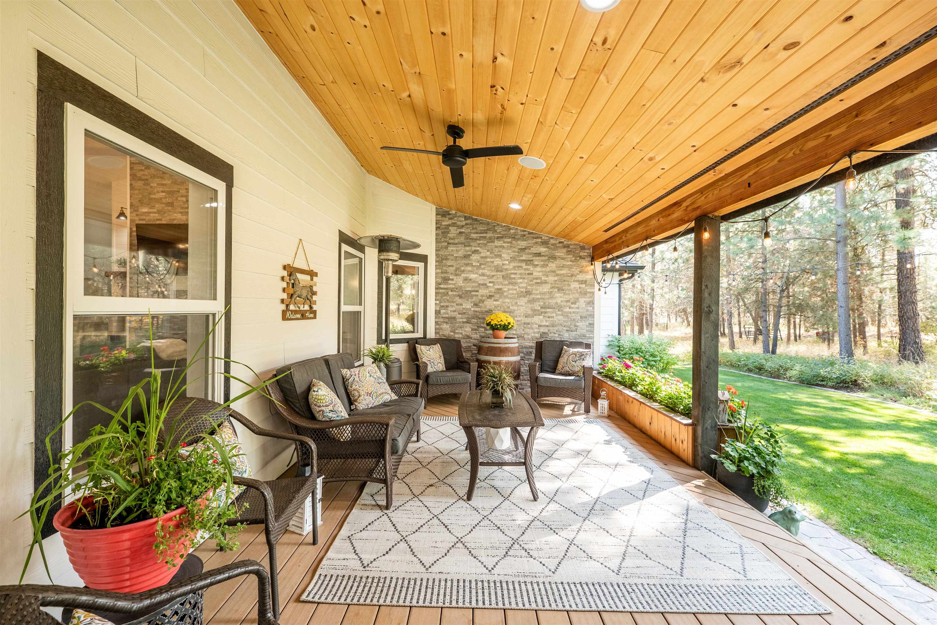 21411 N Spotted Rd - Photo 48