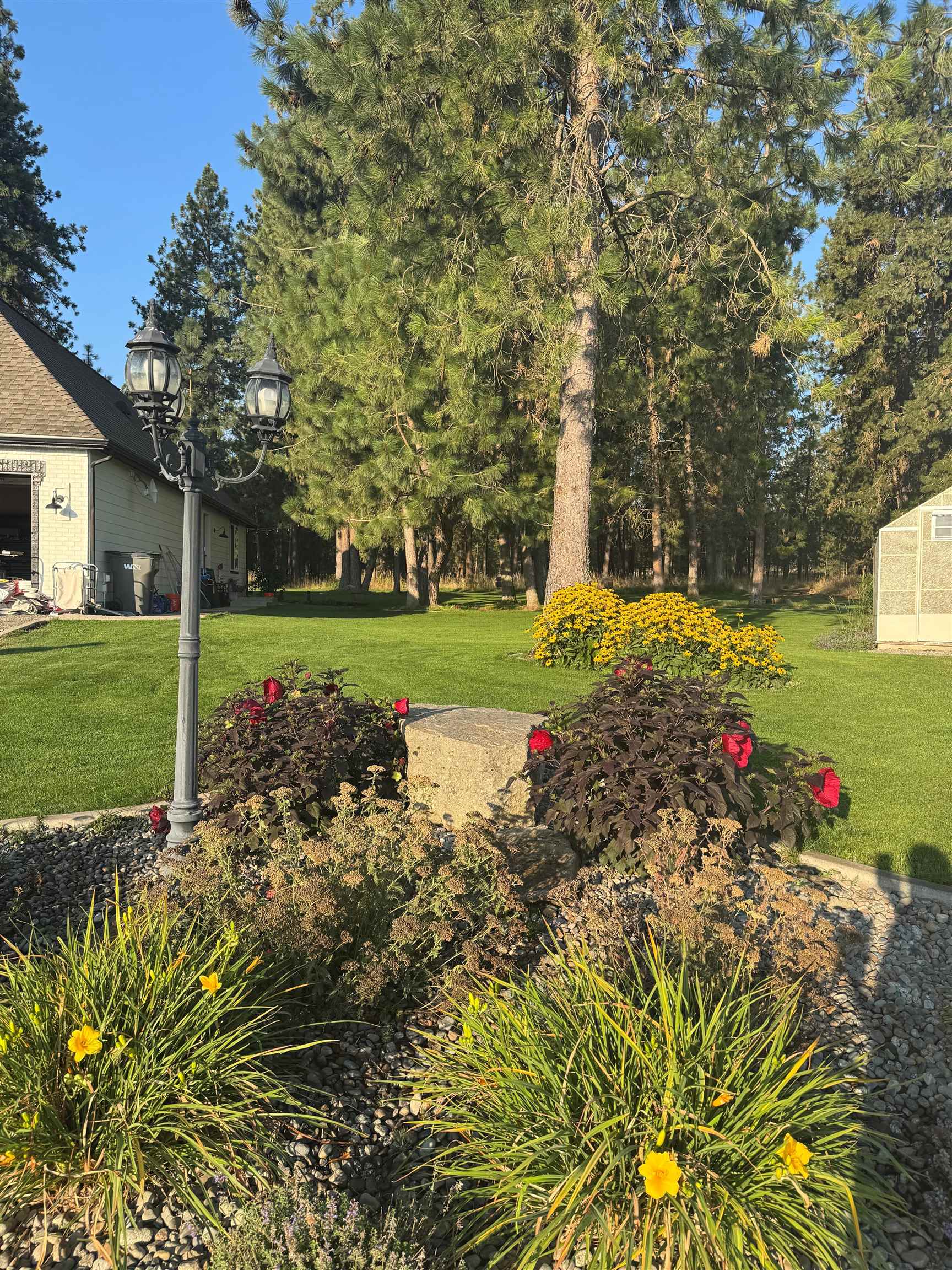 21411 N Spotted Rd - Photo 36