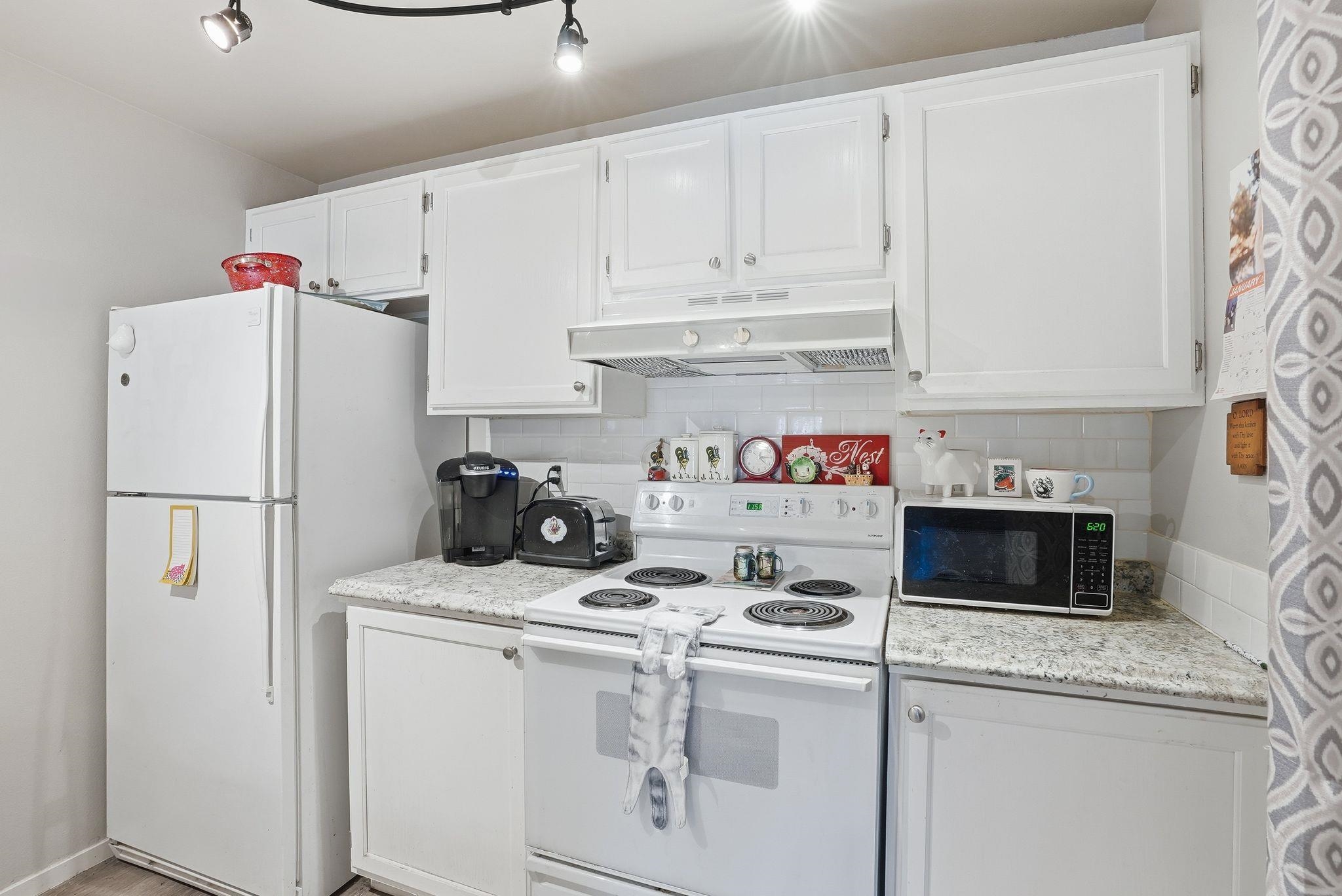 6015 E 6th Ave - Photo 7