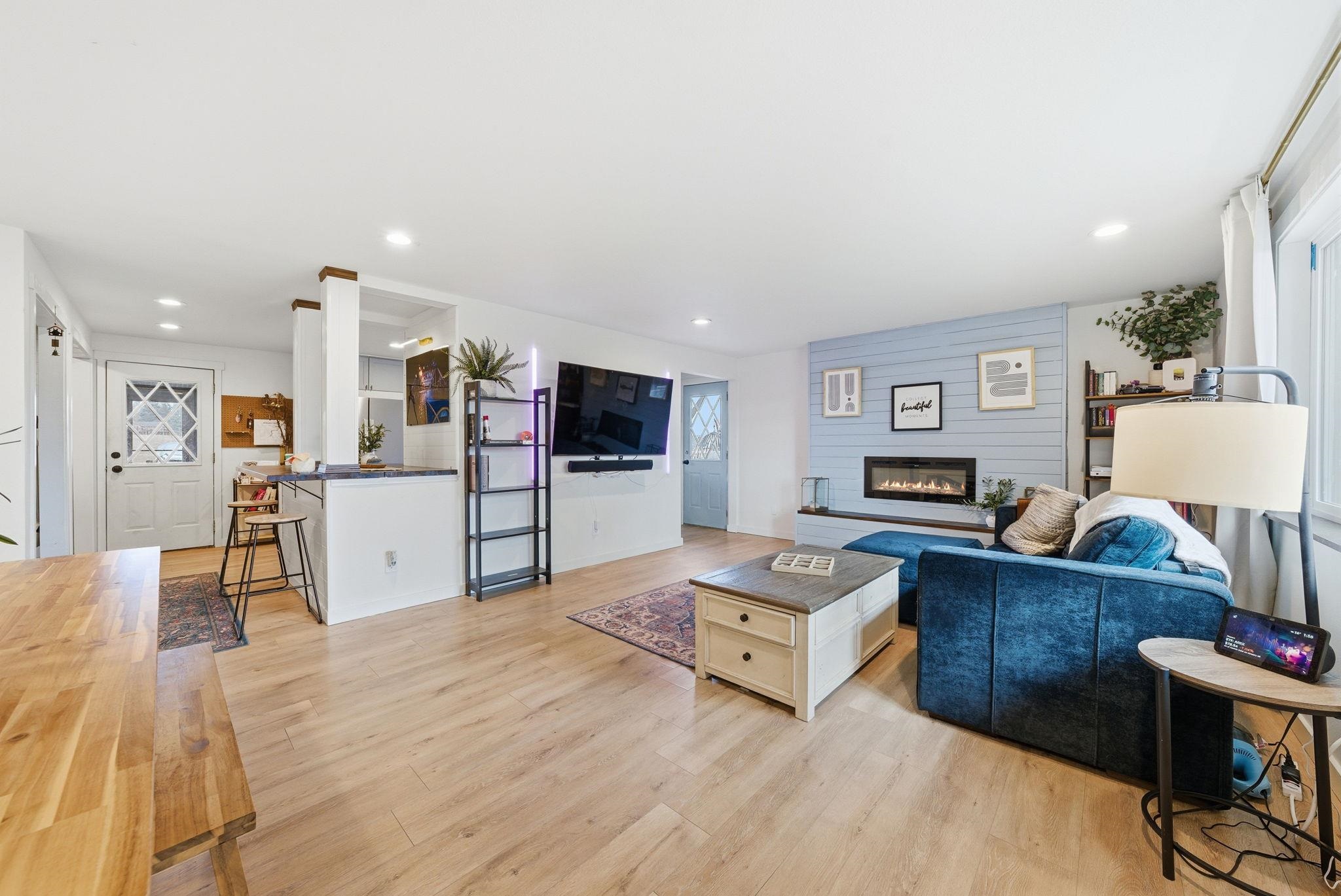 18105 E 32nd Ave - Photo 4