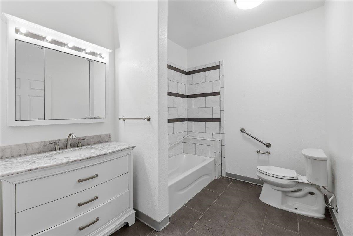 25720 Malloy Prairie Rd - Photo 16