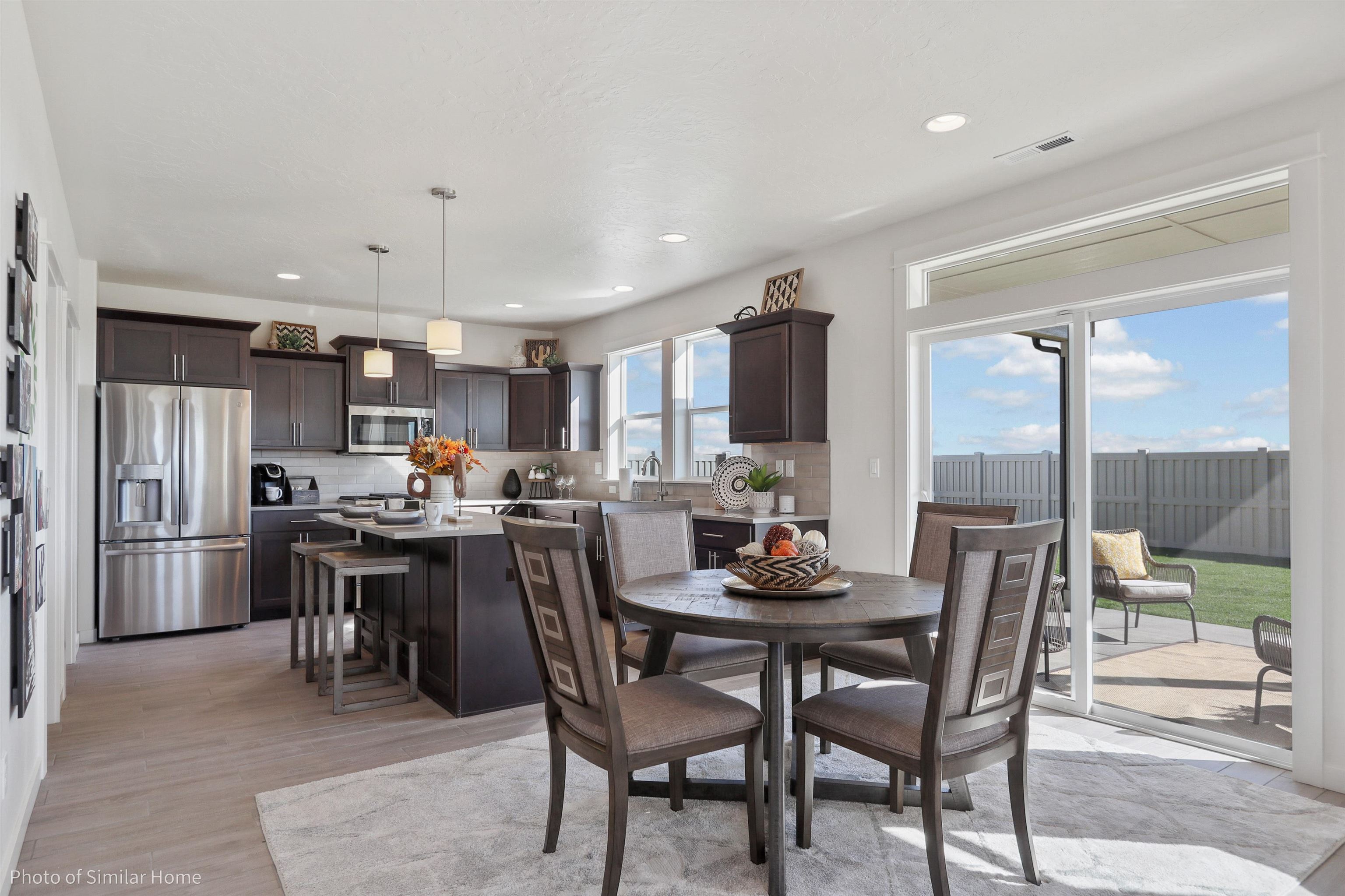 305 Apple Tree Ct - Photo 3