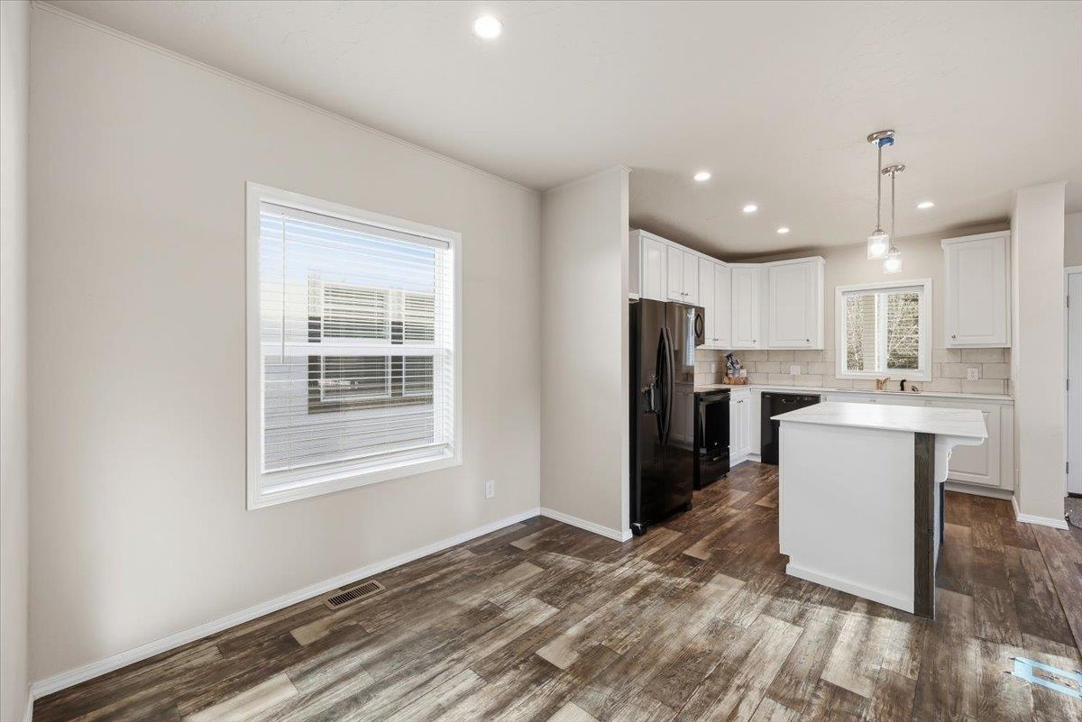 617/621 S State Ave - Photo 13