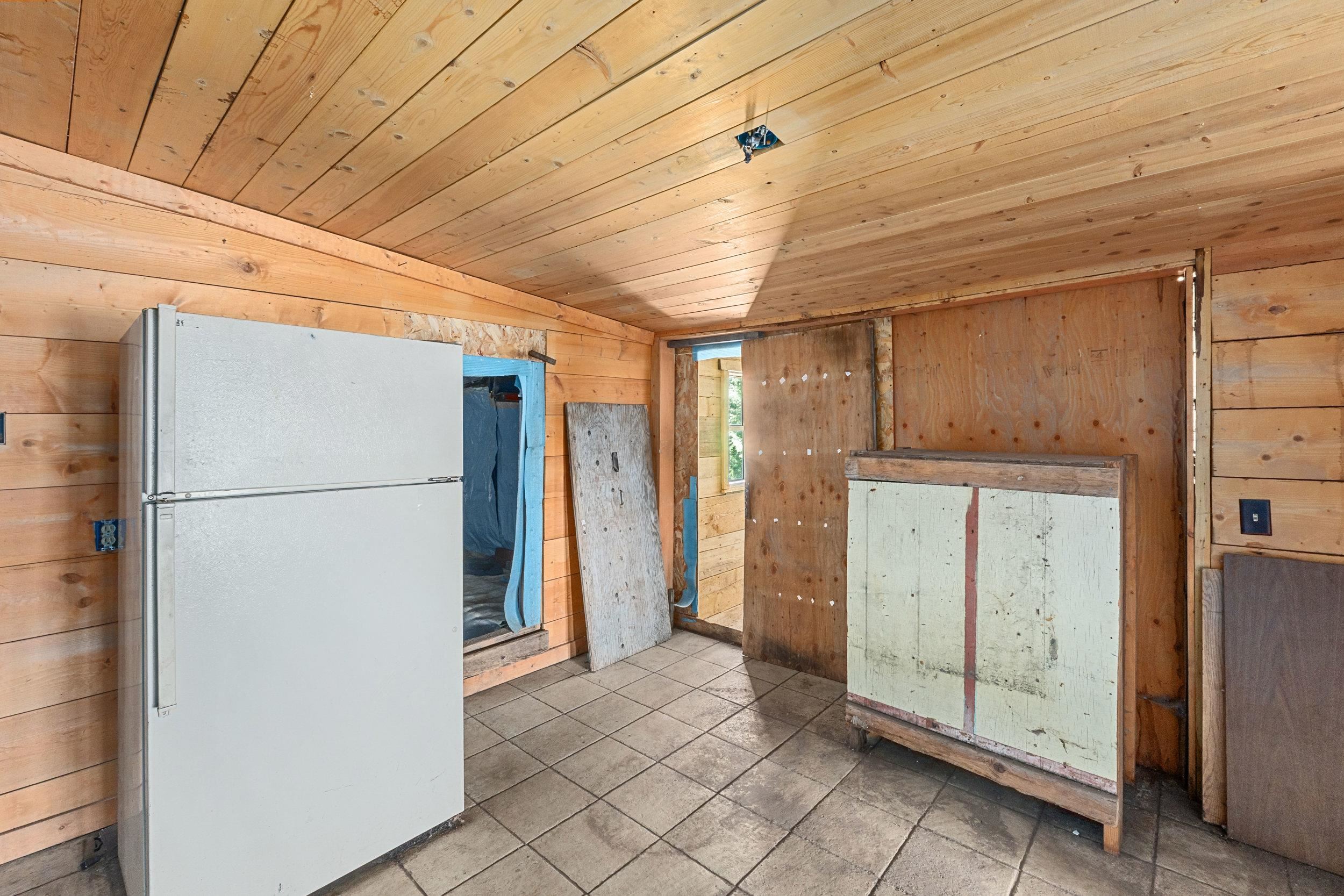 1022 Spring Hill Rd - Photo 11