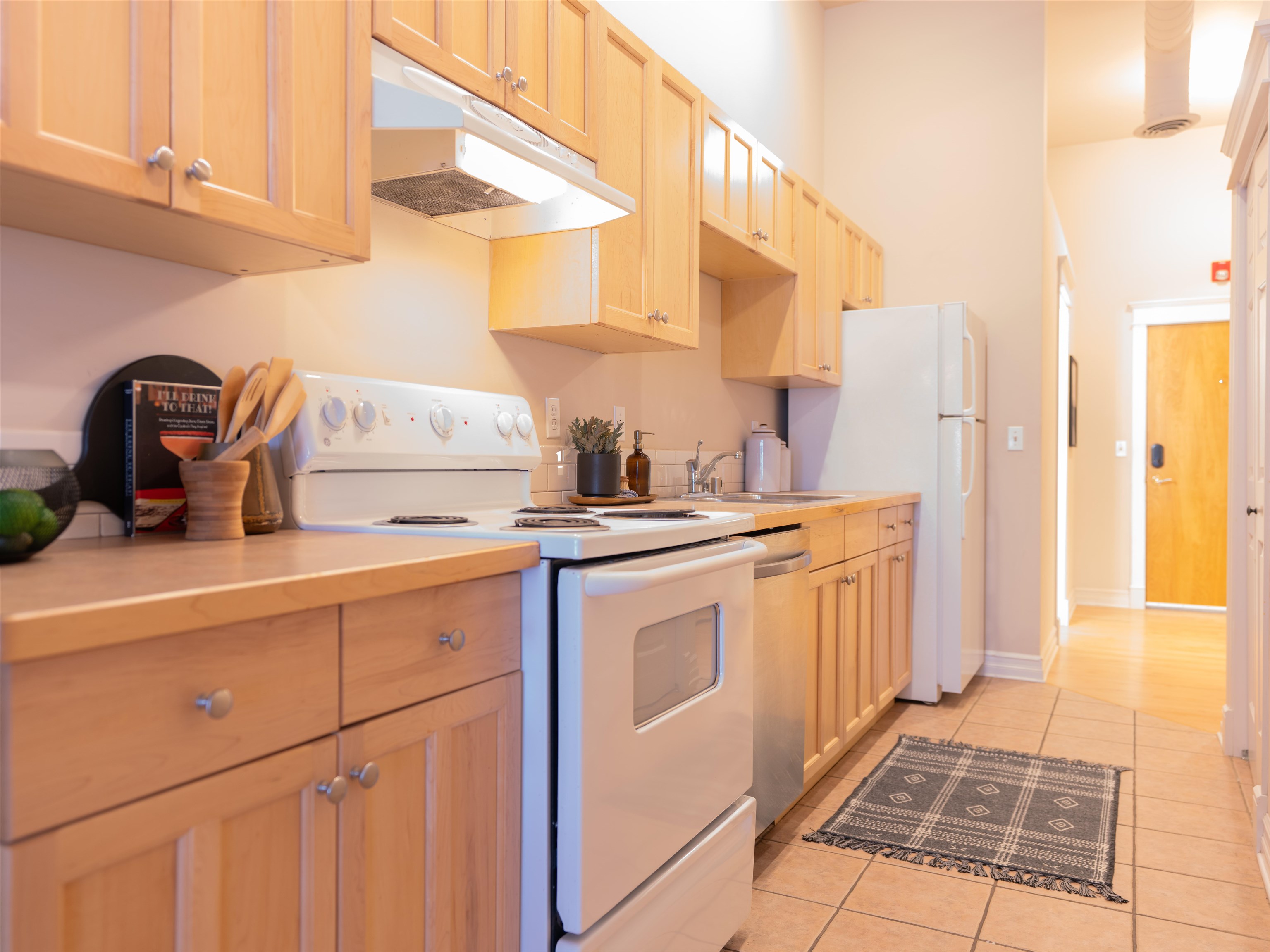 417 W 1st Ave - Photo 6