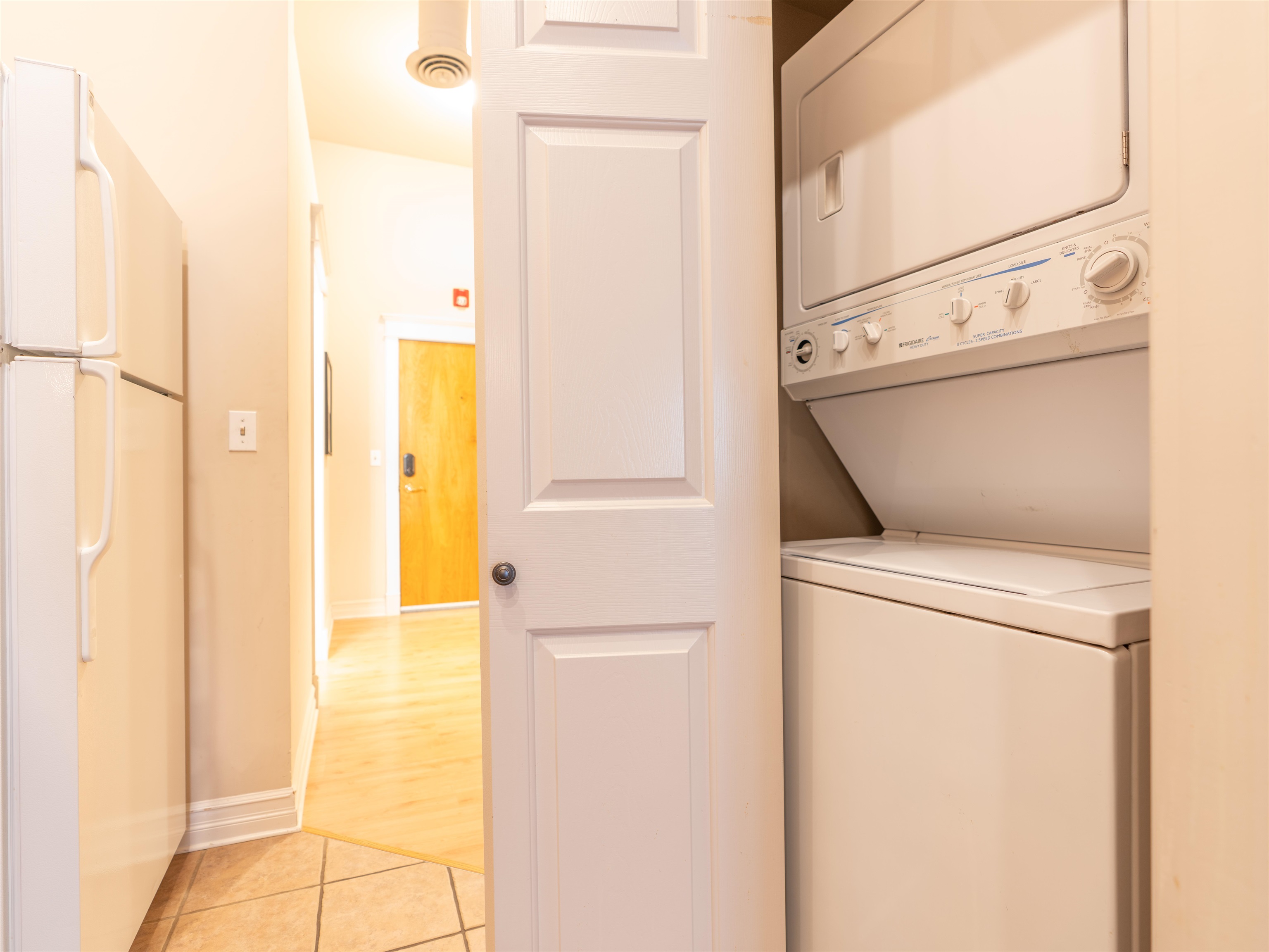 417 W 1st Ave - Photo 4