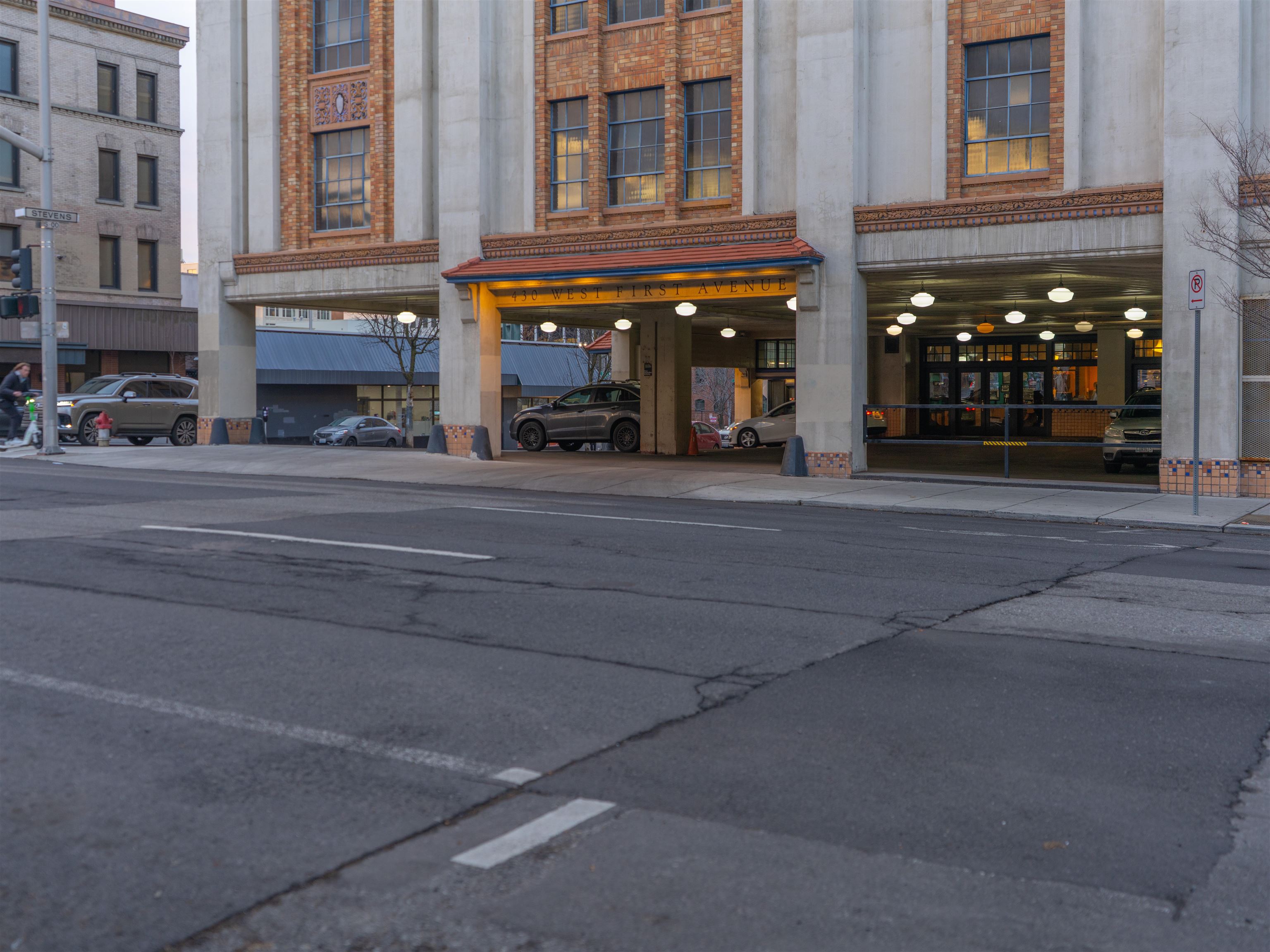 417 W 1st Ave - Photo 36
