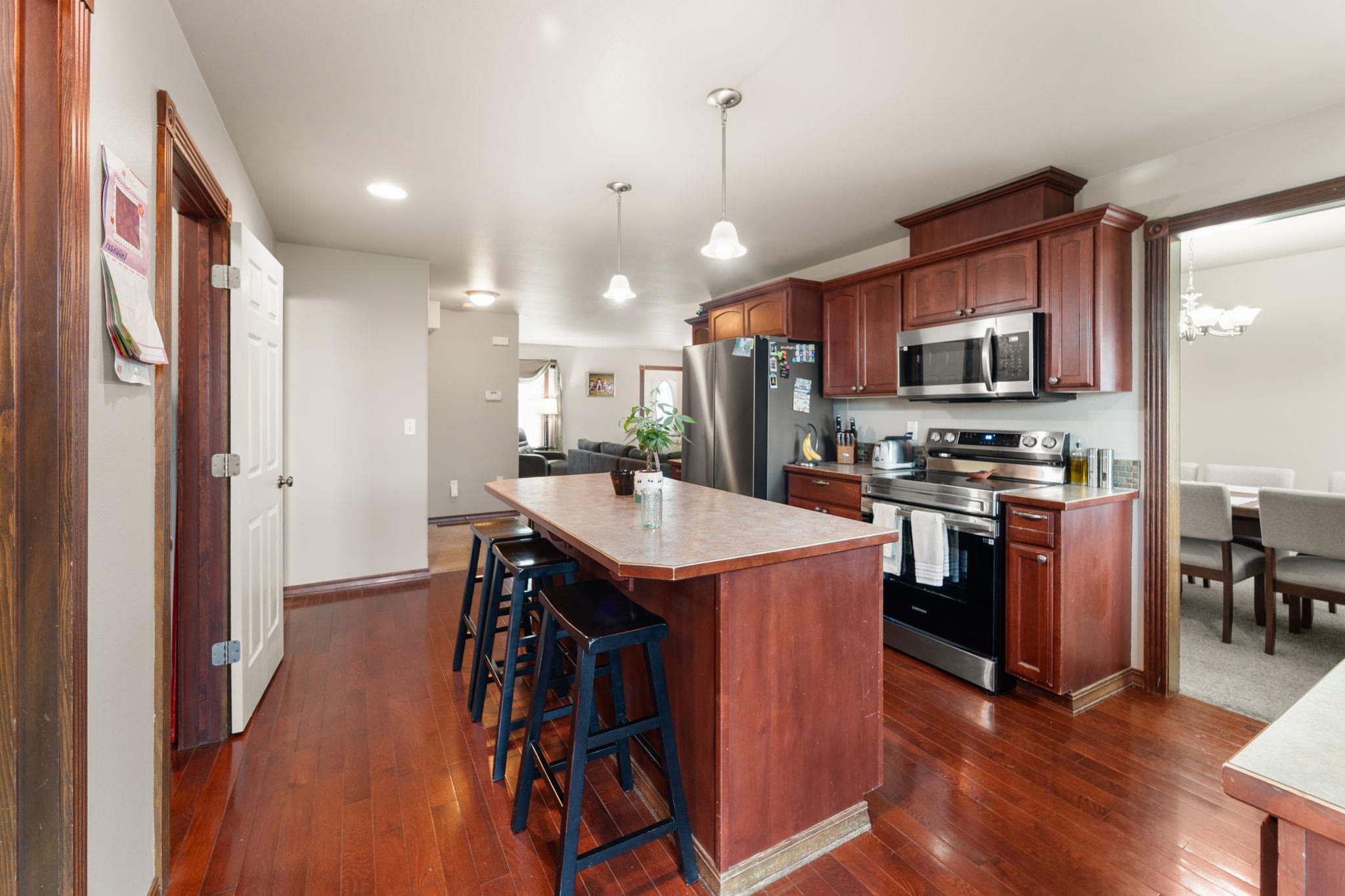 713 Golden Hills Dr - Photo 12