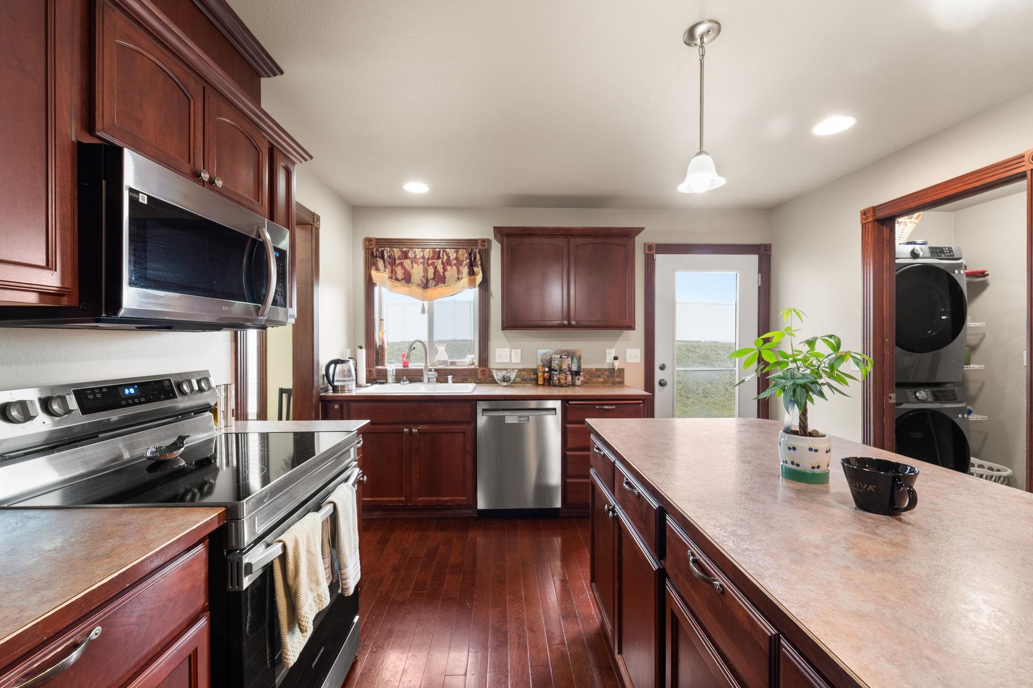 713 Golden Hills Dr - Photo 18
