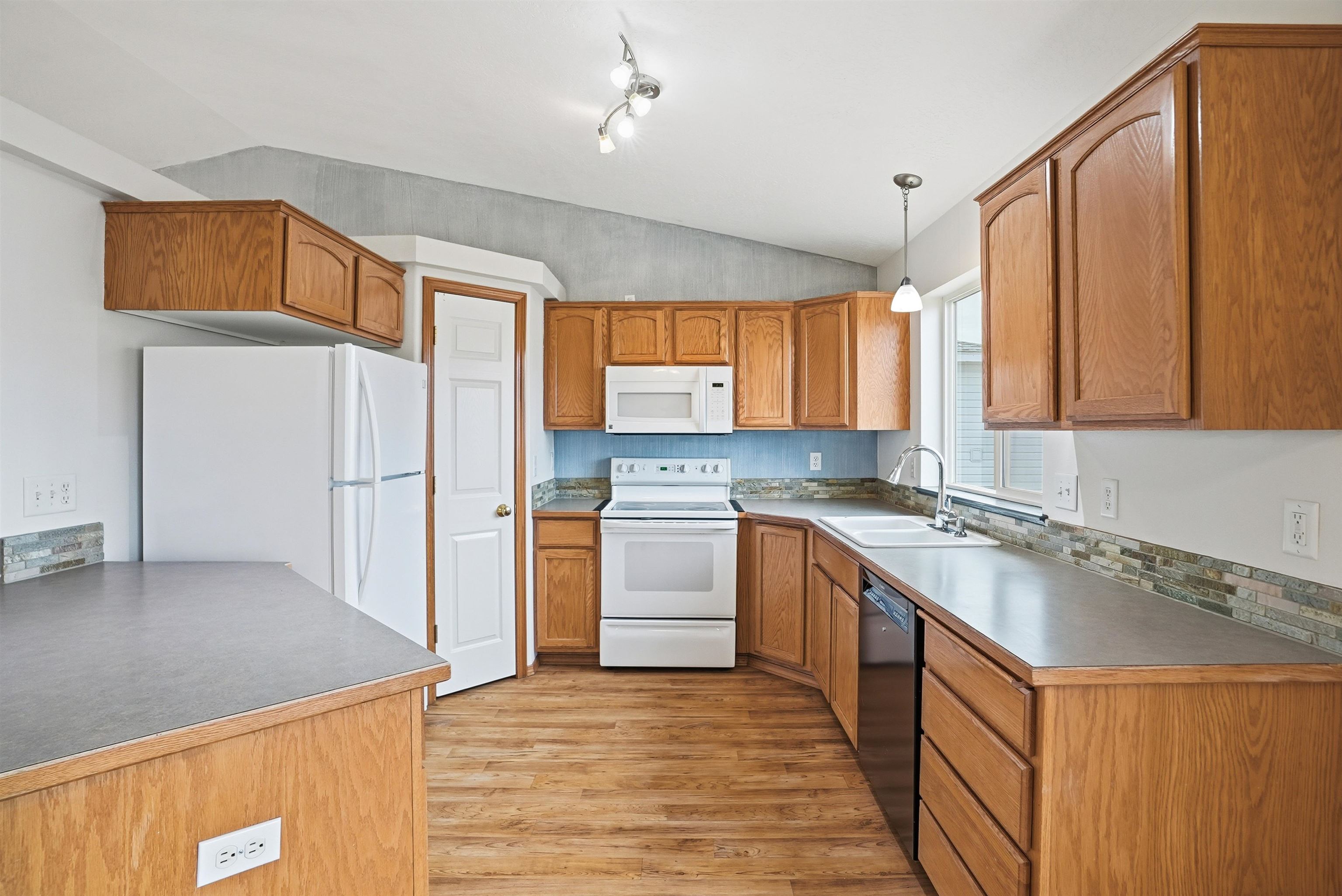2806 Bethany St - Photo 12