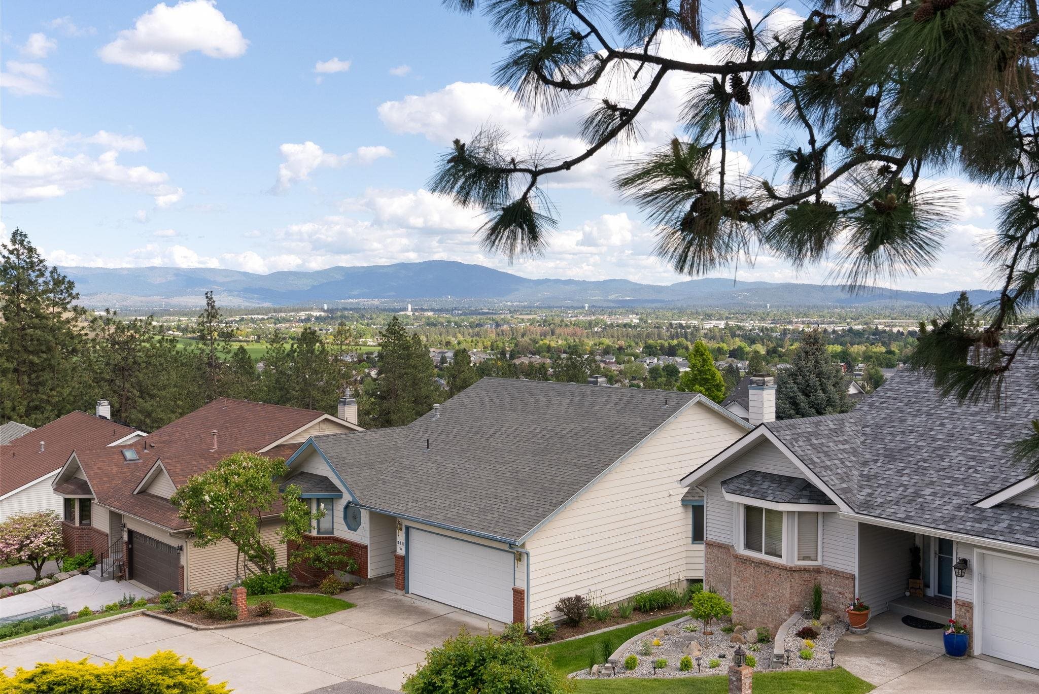 8904 E Boardwalk Ln - Photo 2