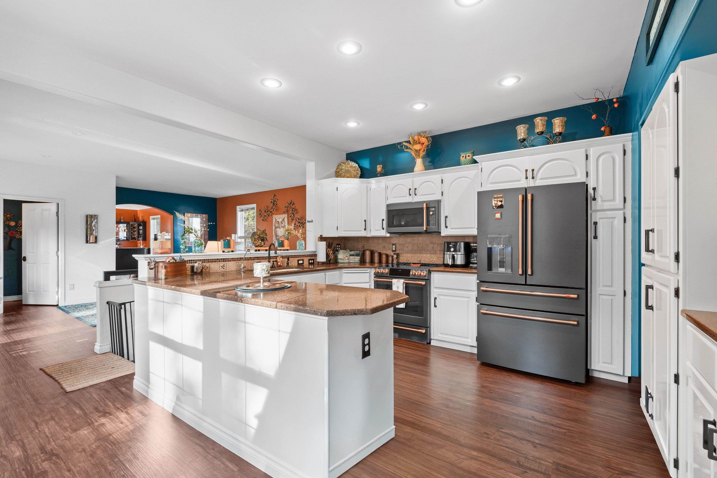 1604 S Koren St - Photo 8
