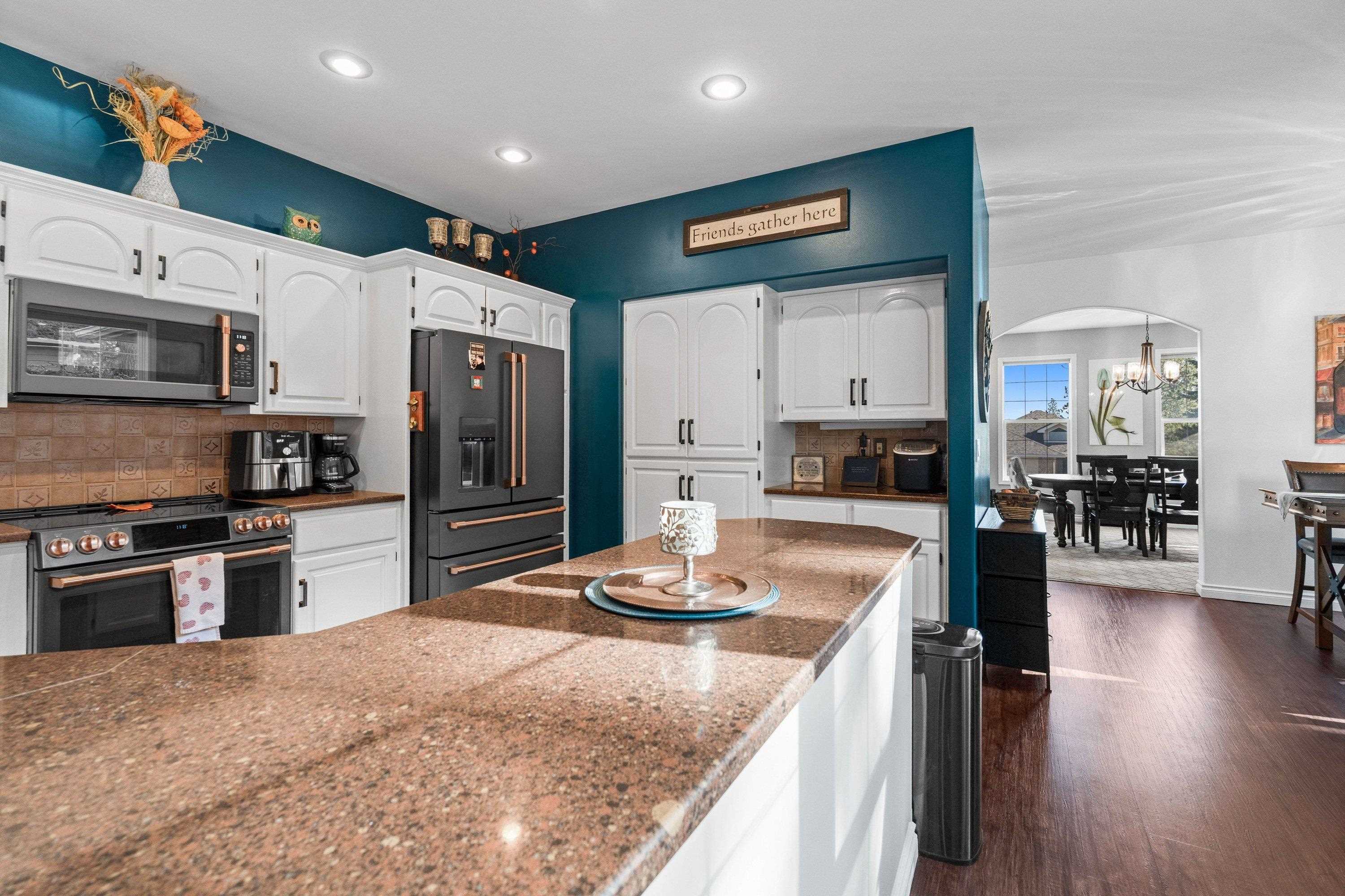1604 S Koren St - Photo 9