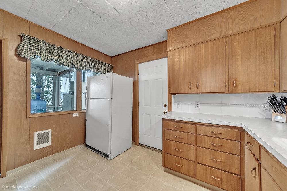 12222 N West Newman Lake Dr - Photo 10